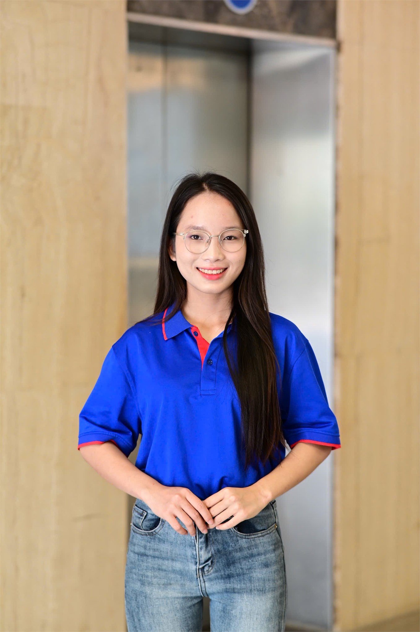 Nữ sinh Khoa Du lịch truyền cảm hứng từ hành trình vượt khó và ghi dấu ấn bằng nhiều thành tích nổi bật