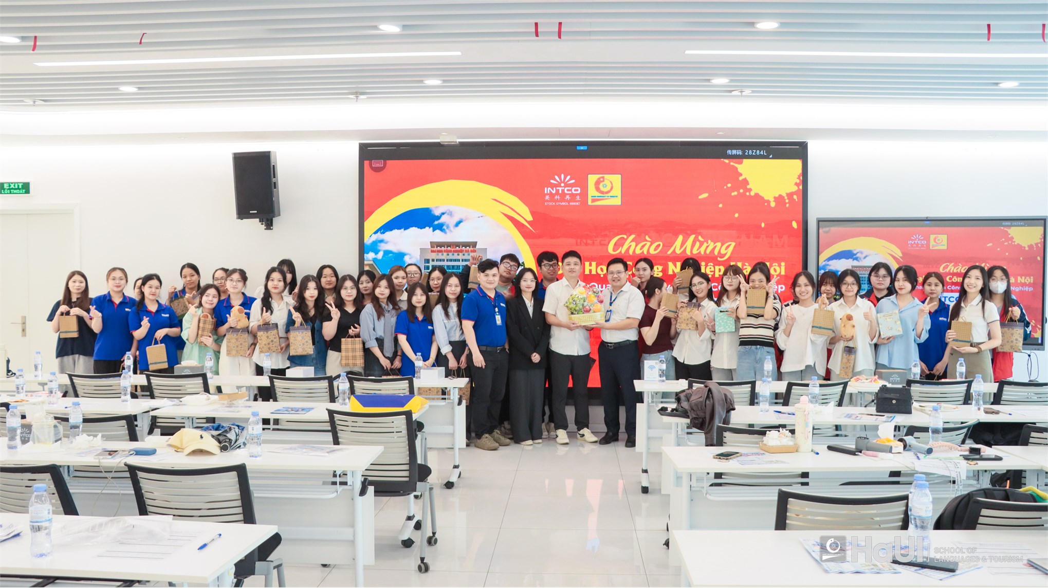 Sinh viên K18 tham quan, trải nghiệm thực tế tại Công ty TNHH Công nghiệp Intco Việt Nam