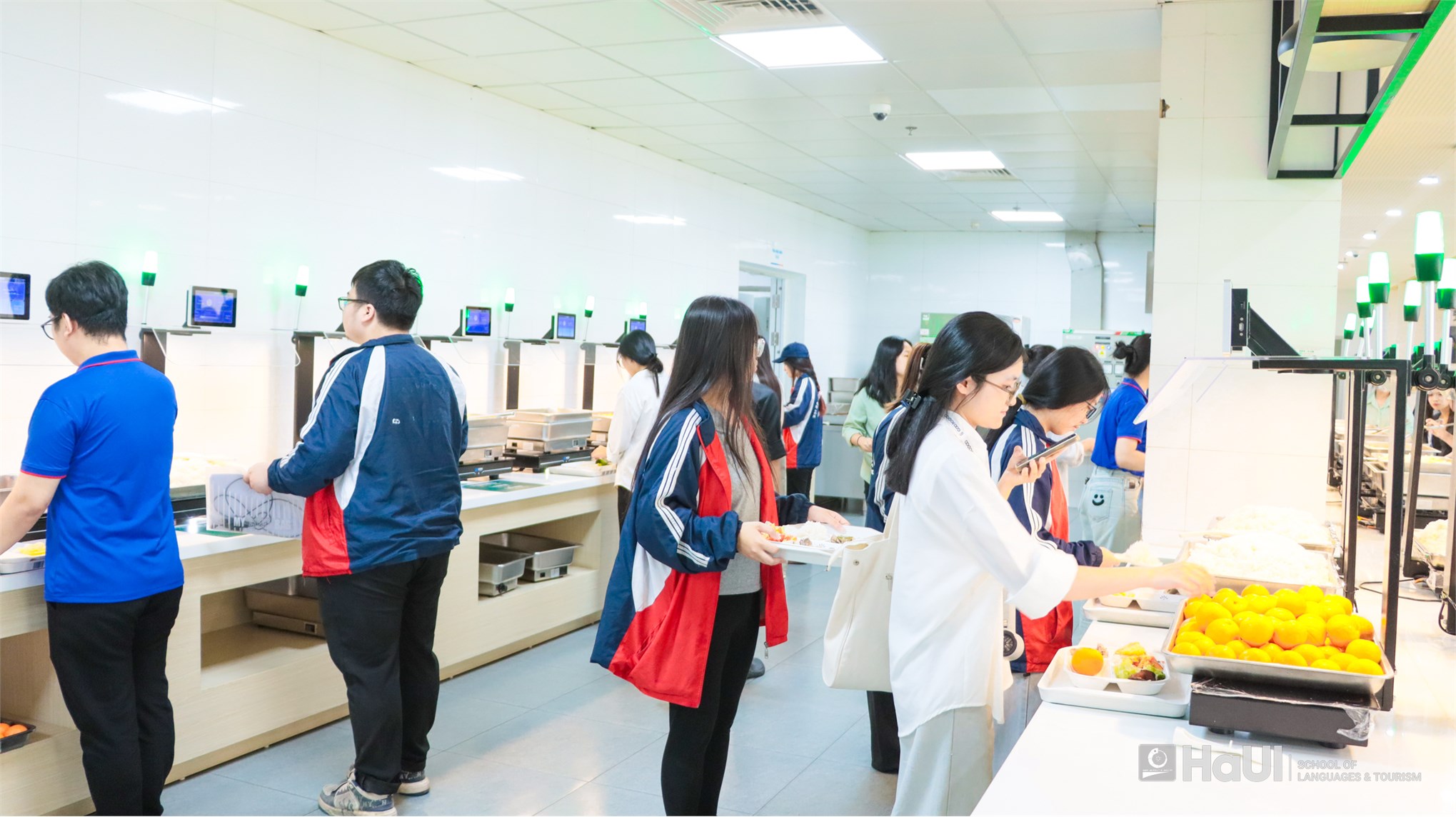 Sinh viên K18 tham quan, trải nghiệm thực tế tại Công ty TNHH Công nghiệp Intco Việt Nam