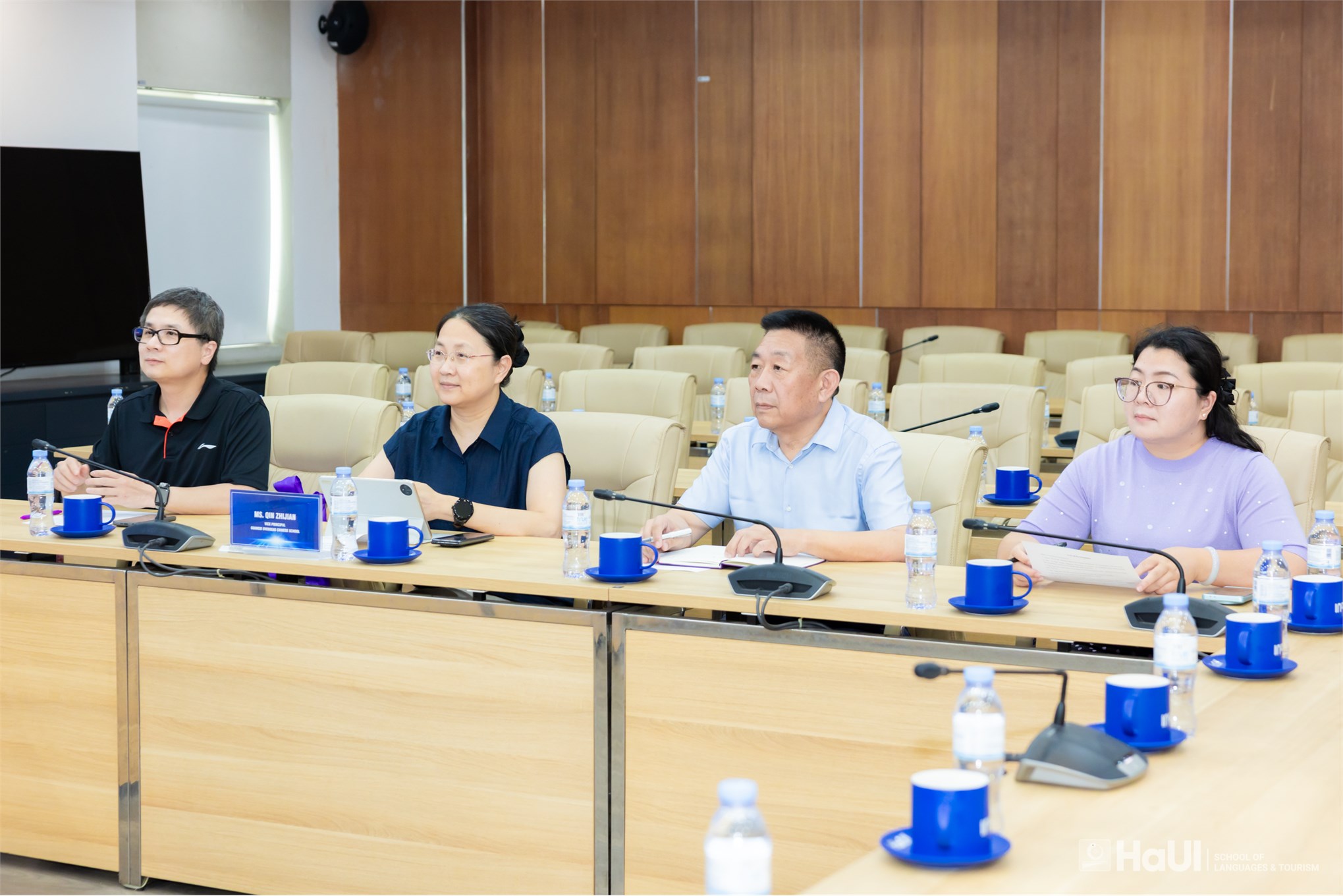 Trường Ngoại ngữ - Du lịch làm việc với Trường Hoa Kiều Quảng Tây, Trung Quốc: Tăng cường kết nối giáo dục và giao lưu văn hóa Việt - Trung