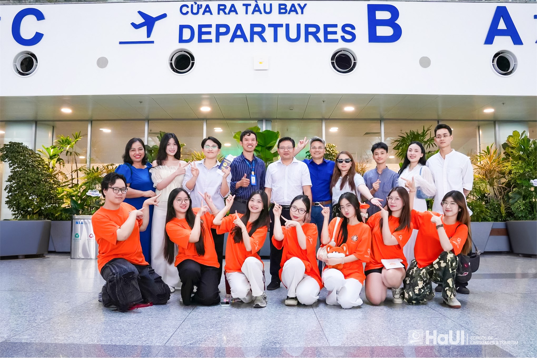 Sinh viên Trường Ngoại ngữ – Du lịch, Đại học Công nghiệp Hà Nội lên đường thực tập doanh nghiệp tại Đài Loan, Trung Quốc