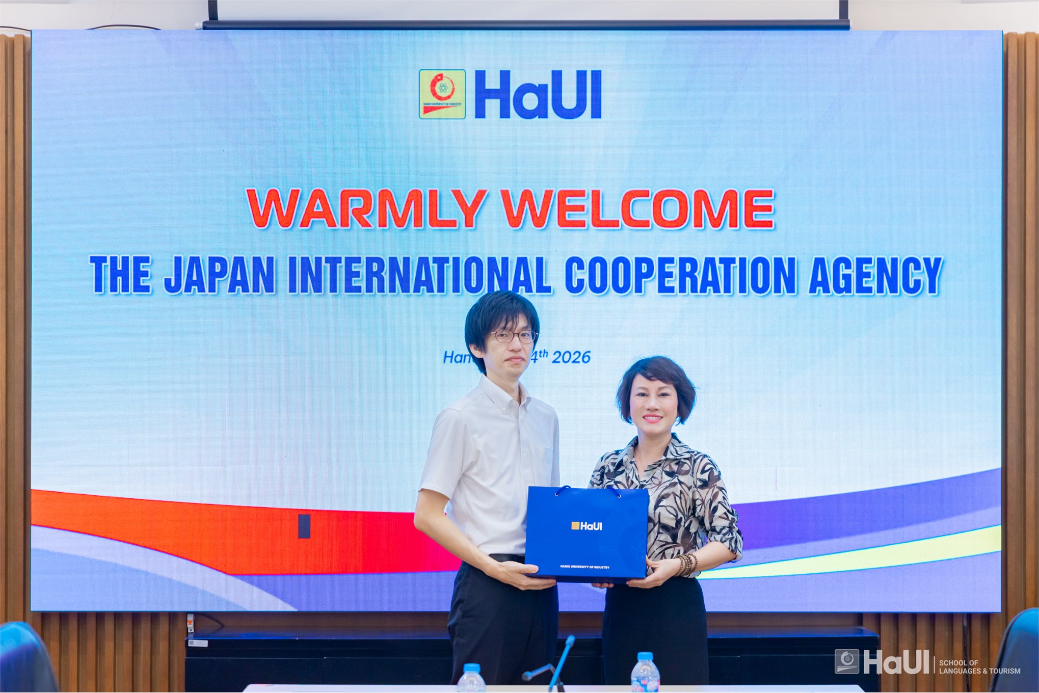 Trường Ngoại ngữ - Du lịch làm việc với Cơ quan Hợp tác Quốc tế Nhật Bản JICA về hoạt động tình nguyện viên và định hướng hợp tác thời gian tới
