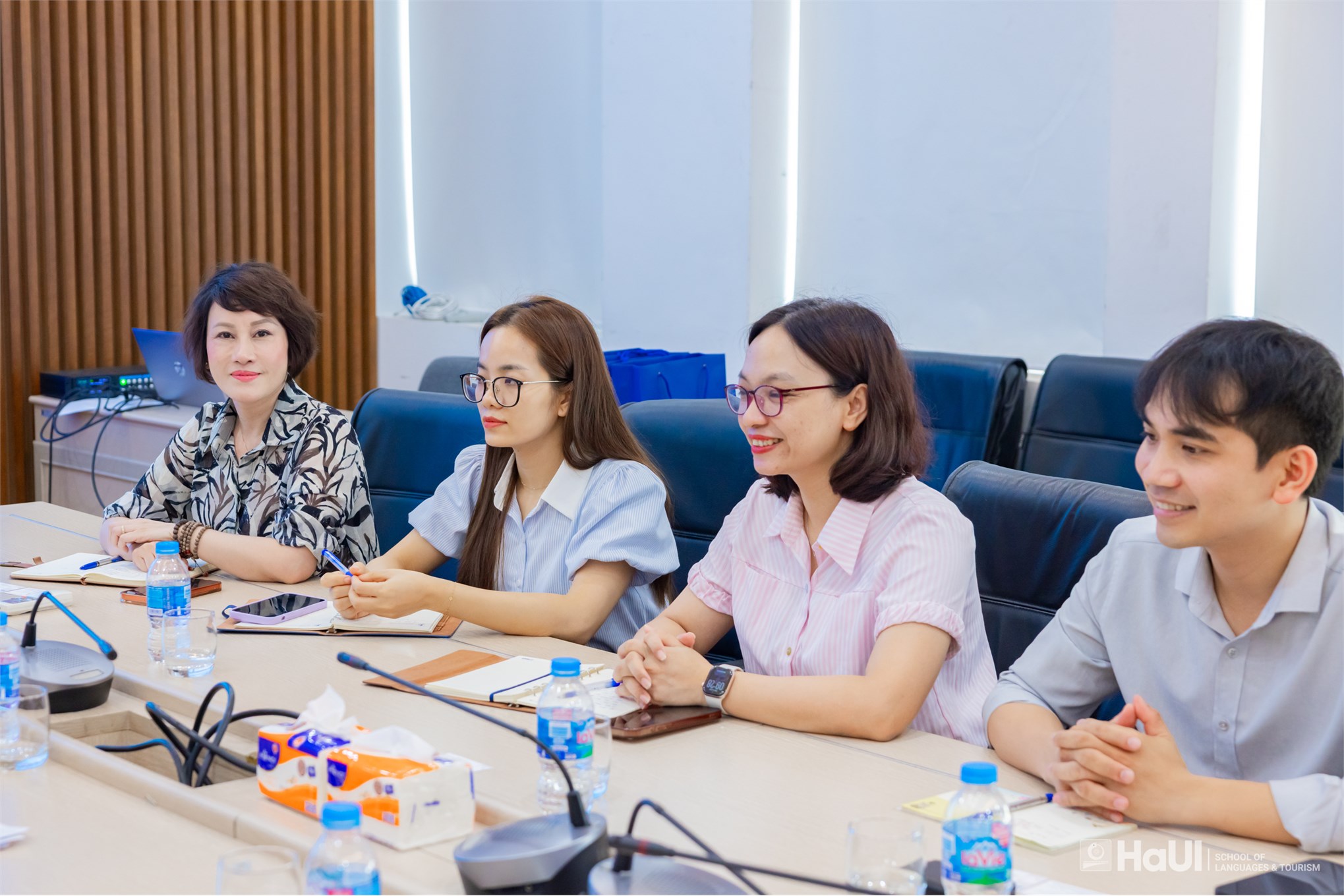 Trường Ngoại ngữ - Du lịch làm việc với Cơ quan Hợp tác Quốc tế Nhật Bản JICA về hoạt động tình nguyện viên và định hướng hợp tác thời gian tới