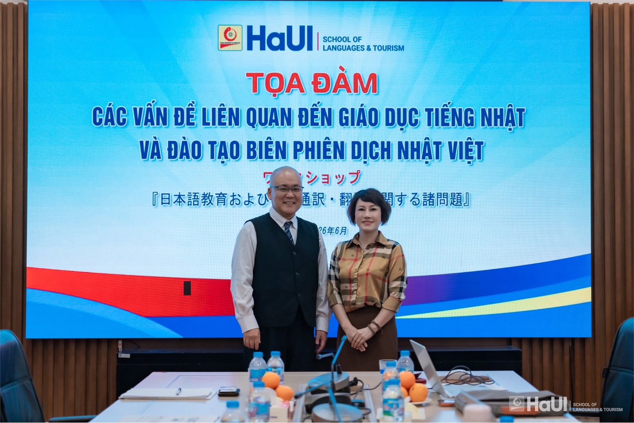 Khoa Ngôn ngữ Nhật Bản tổ chức tọa đàm về giáo dục tiếng Nhật và hoạt động biên - phiên dịch Nhật - Việt