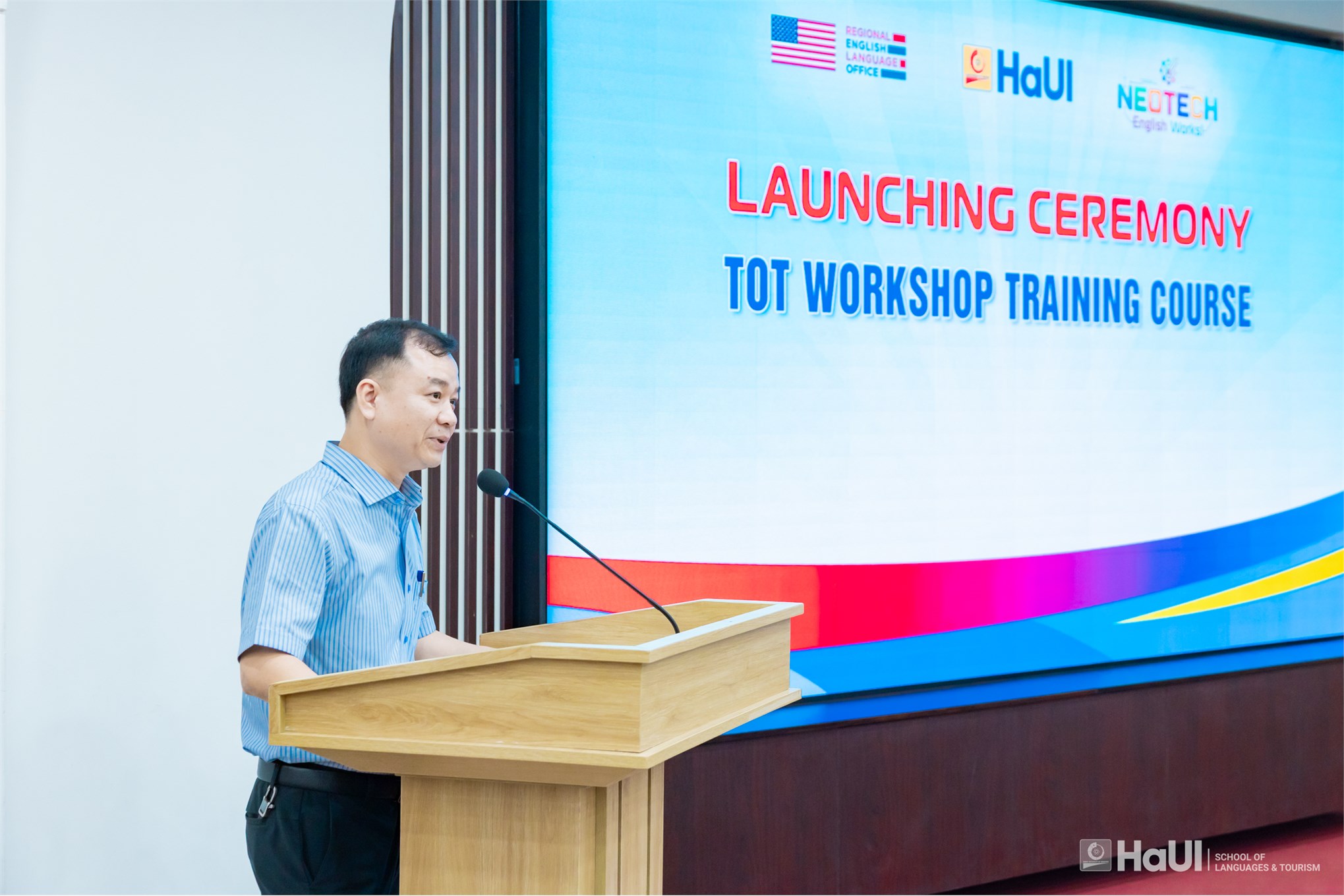 Khai mạc khóa tập huấn giảng viên Dự án NeoTECH English Works! tại Đại học Công nghiệp Hà Nội