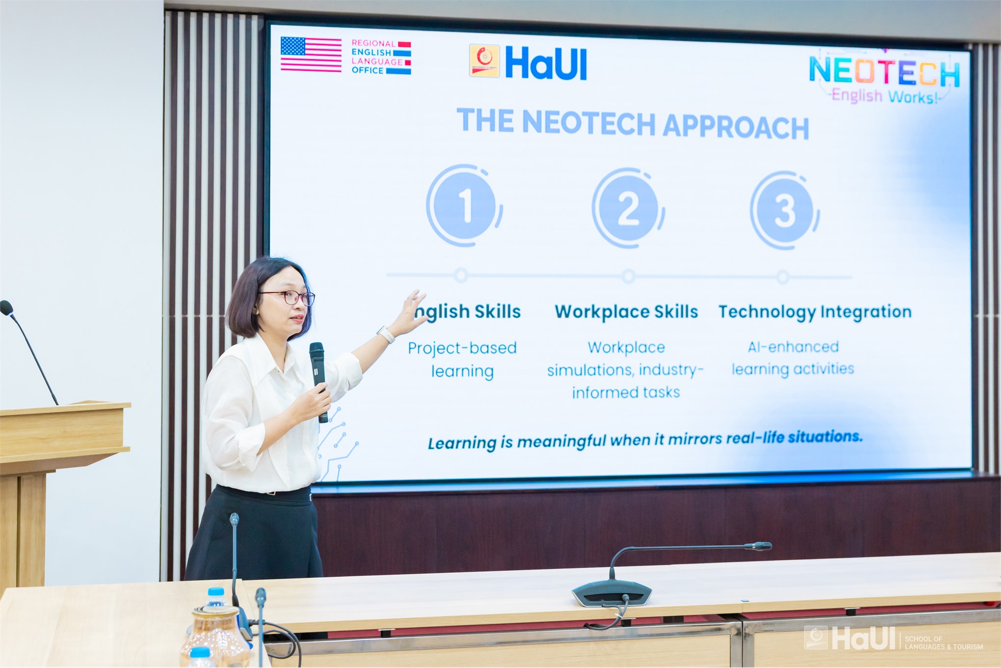 Khai mạc khóa tập huấn giảng viên Dự án NeoTECH English Works!