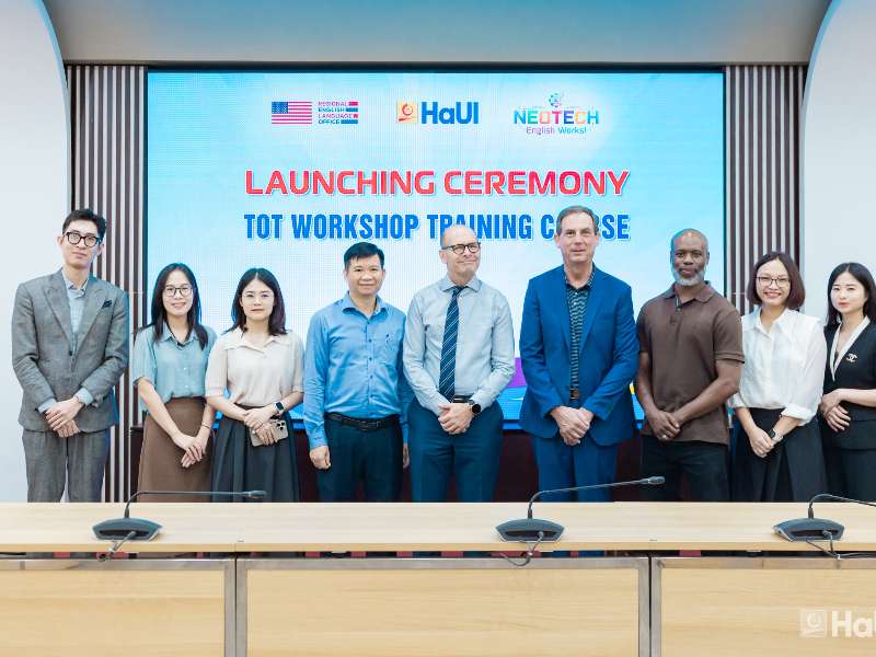 Khai mạc khóa tập huấn giảng viên giảng dạy chuyên môn bằng tiếng Anh Dự án NeoTECH English Works!