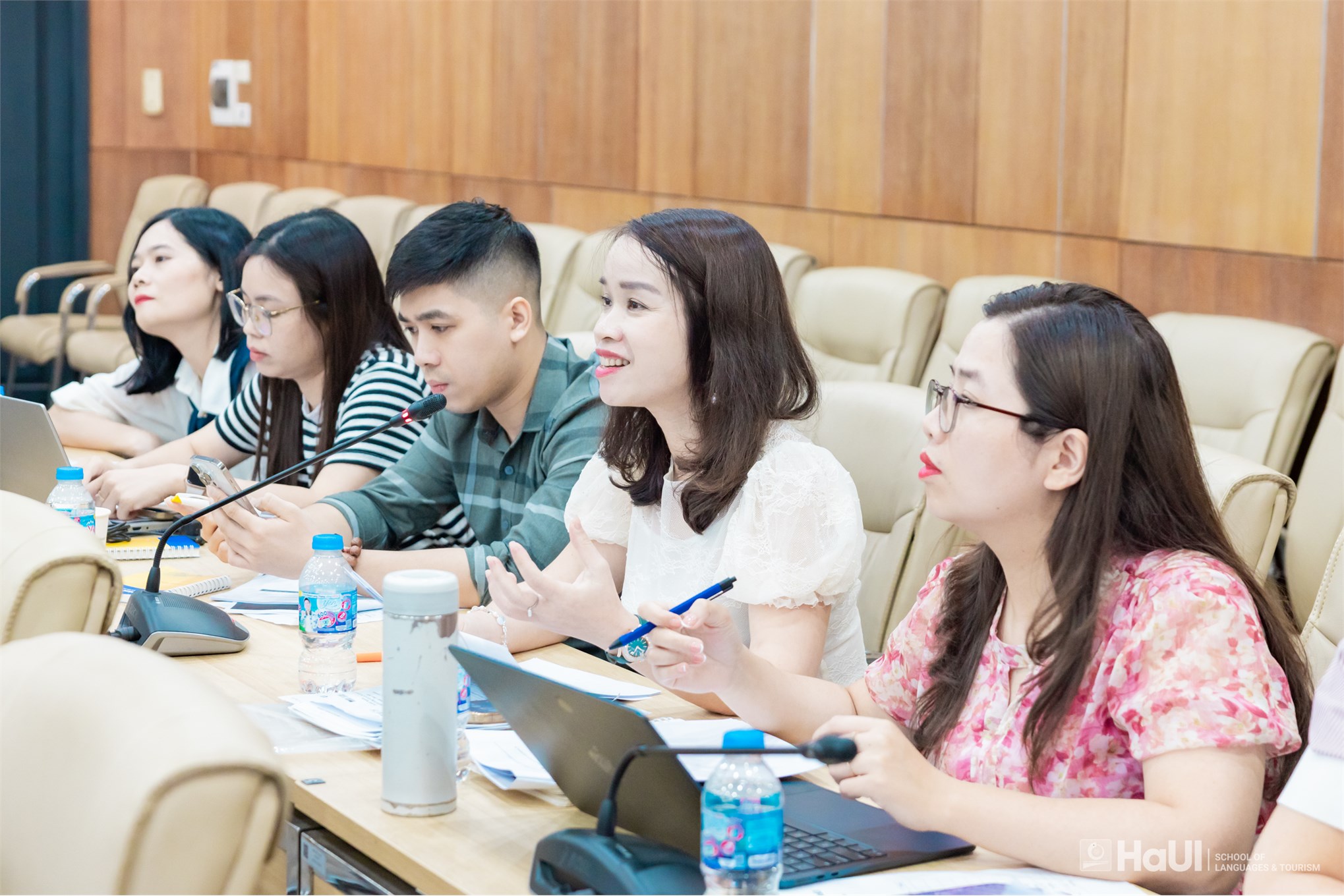 Khai mạc khóa tập huấn giảng viên Dự án NeoTECH English Works!