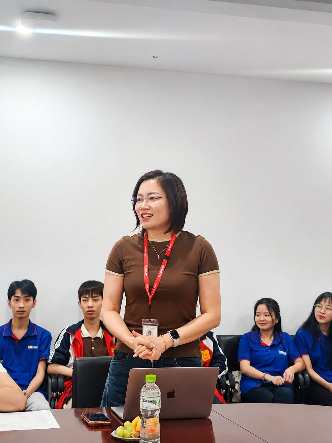 Sinh viên Trường Ngoại ngữ - Du lịch tham quan thực tế tại Công ty TNHH In bao bì Yuhua Việt Nam