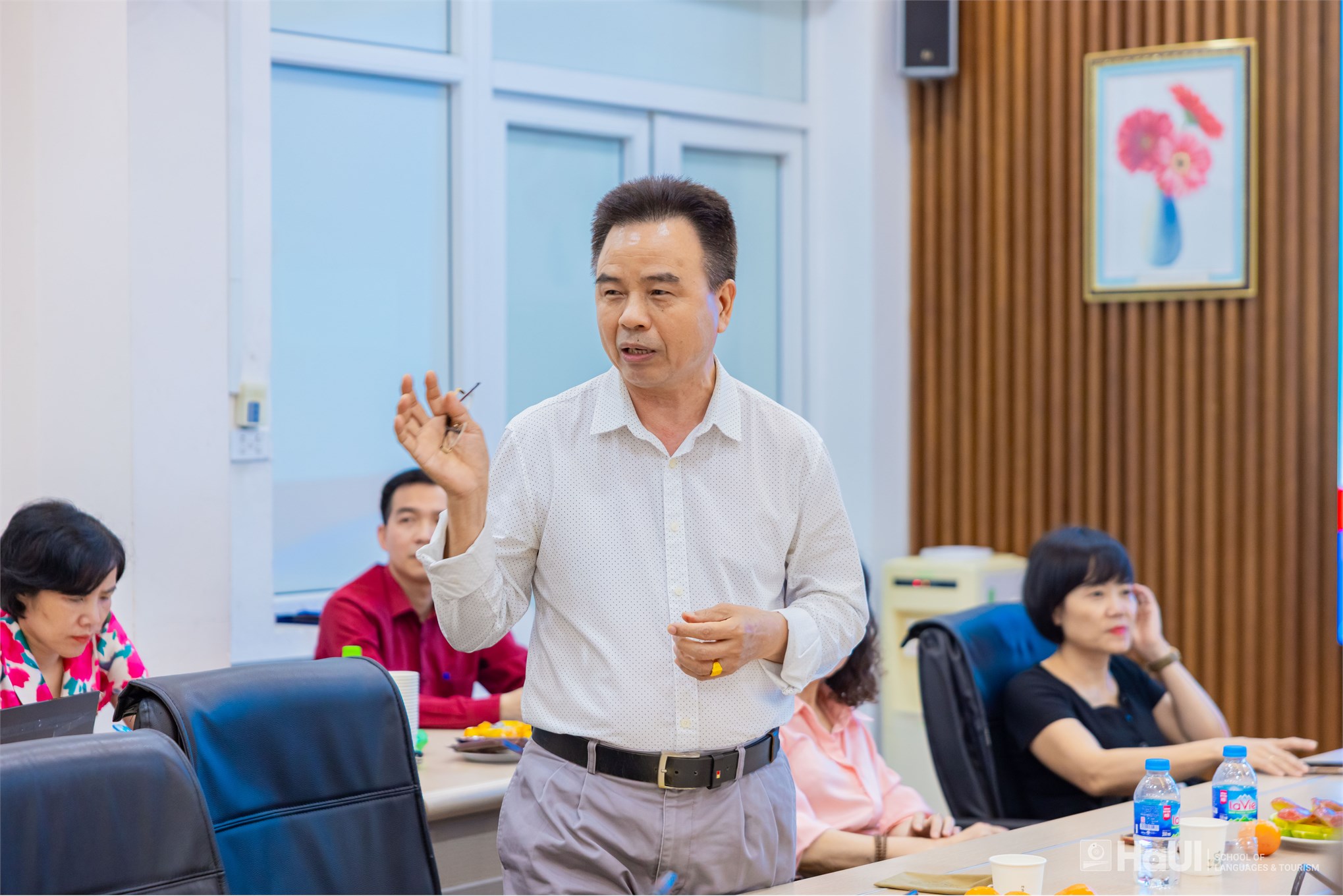 Trường Ngoại ngữ - Du lịch khai giảng Lớp định hướng chương trình đào tạo trình độ tiến sĩ ngành Ngôn ngữ học