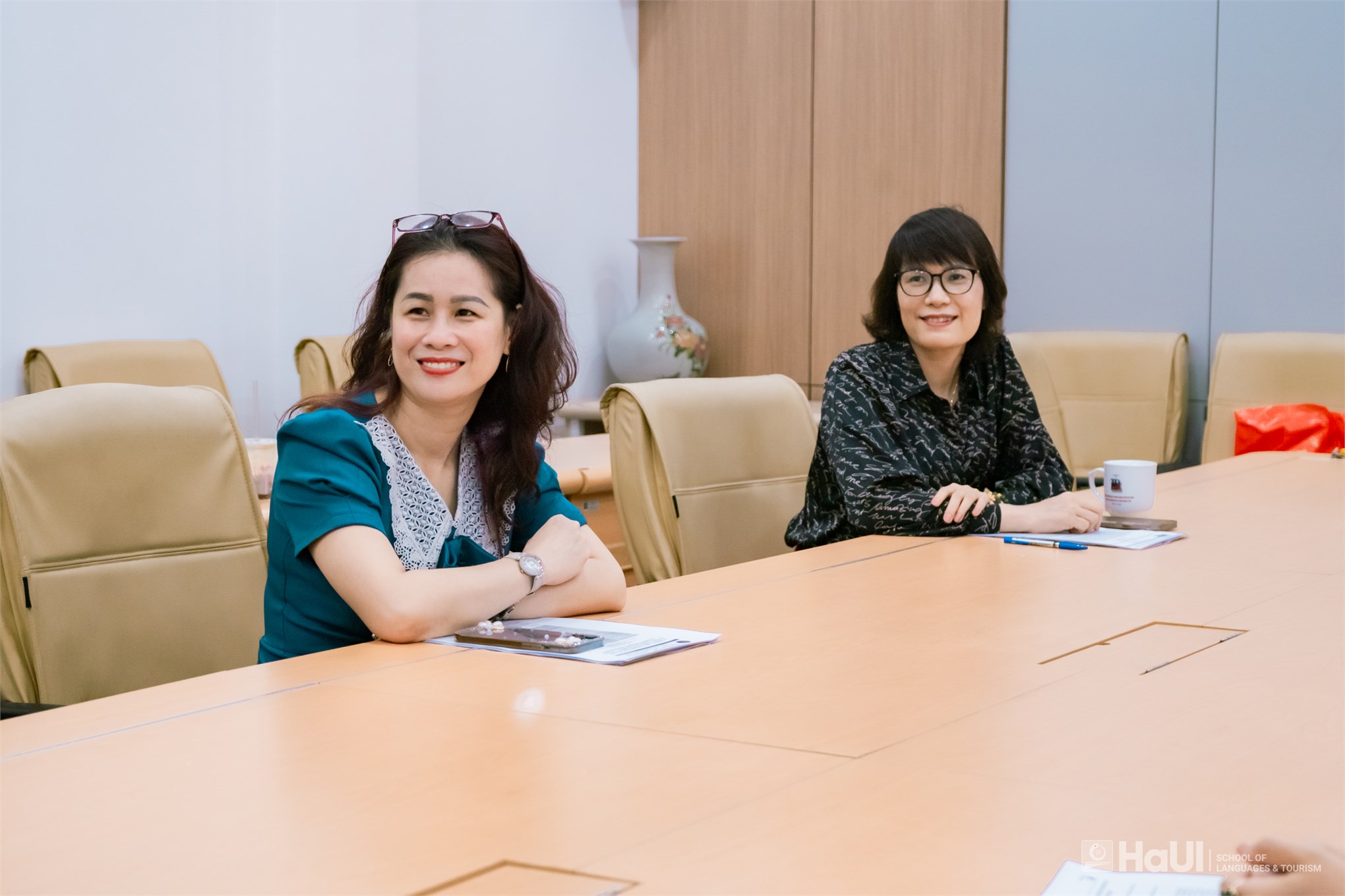 Đảng bộ bộ phận Trường Ngoại ngữ - Du lịch tham gia học tập, quán triệt Nghị quyết Hội nghị lần thứ Hai Ban Chấp hành Trung ương Đảng khóa XIV
