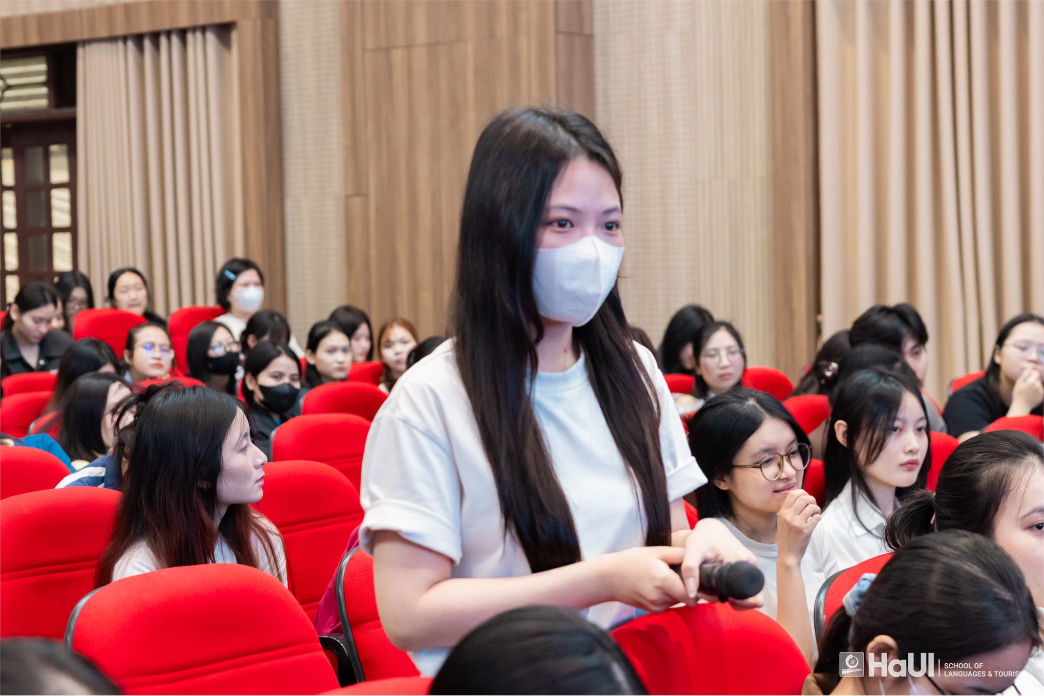 Trường Ngoại ngữ – Du lịch tổ chức Hội thảo định hướng thực tập cho sinh viên khóa 18 khối ngành Ngôn ngữ
