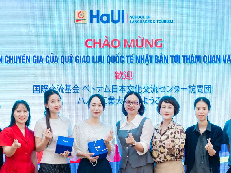 Trường Ngoại ngữ - Du lịch và Quỹ Giao lưu Quốc tế Nhật Bản thúc đẩy hợp tác đào tạo, nghiên cứu và giao lưu văn hóa