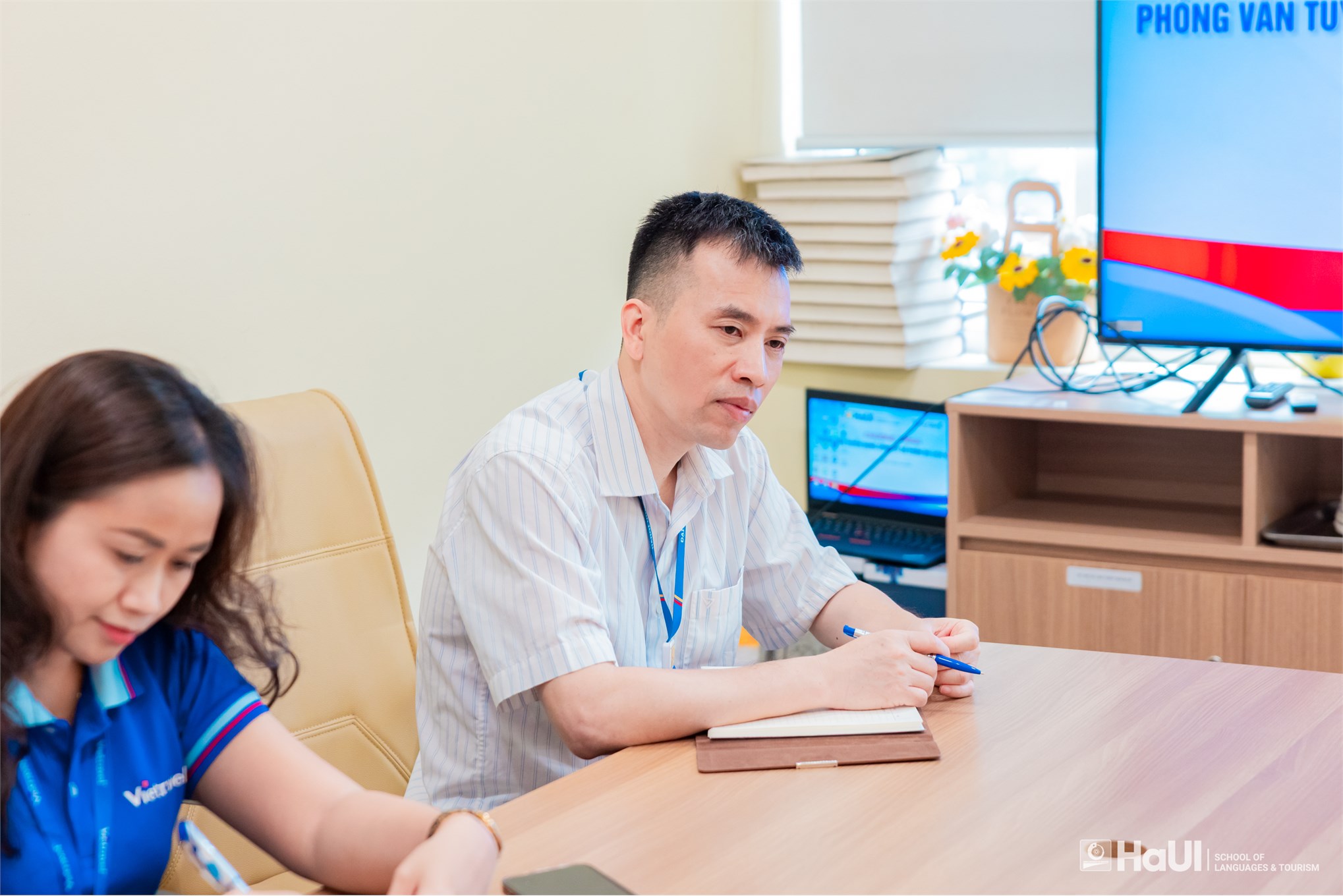Trường Ngoại ngữ - Du lịch ký kết hợp tác với Vietravel, tăng cường gắn kết đào tạo với doanh nghiệp du lịch