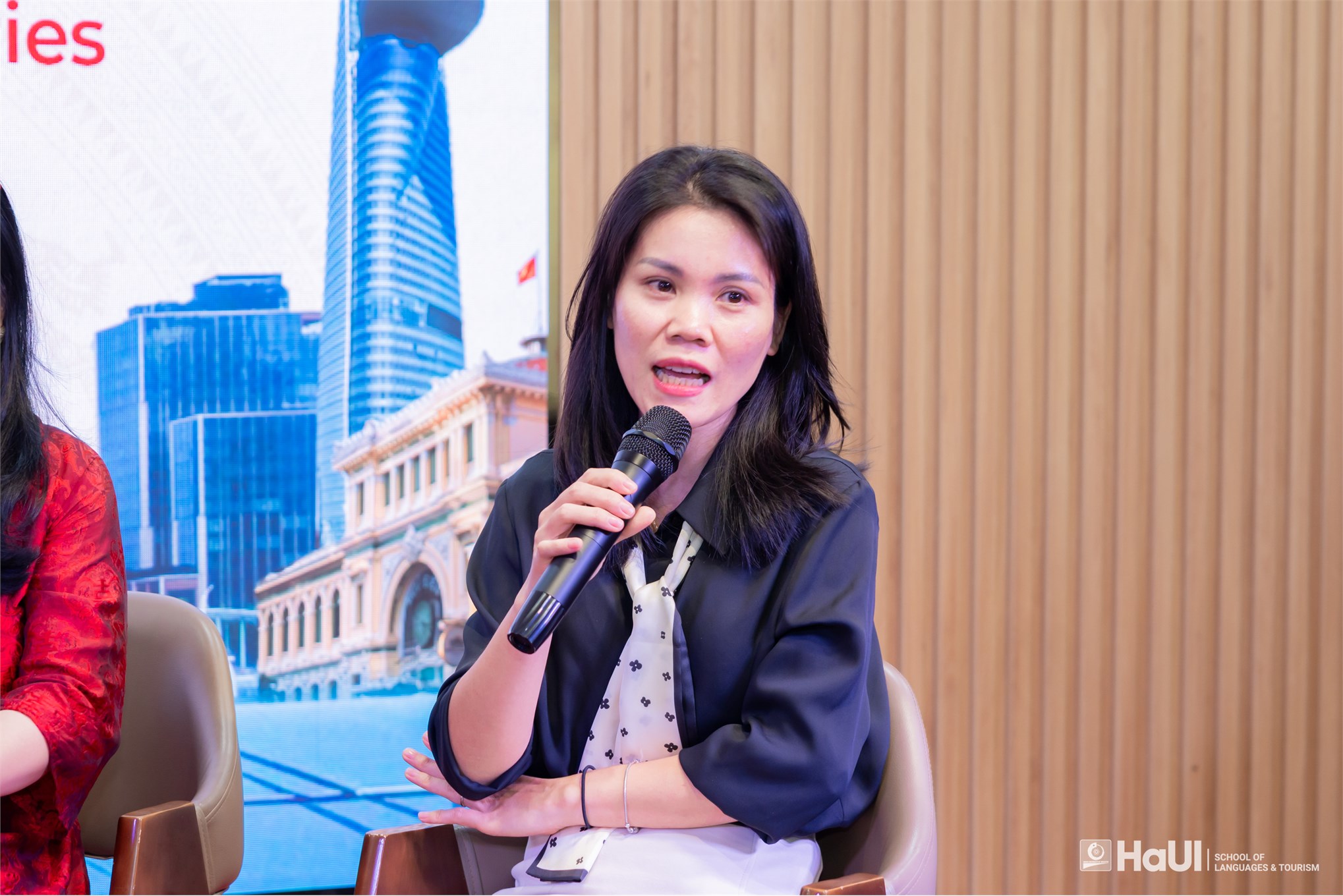 Talkshow về quản trị du lịch MICE trong phát triển công nghiệp văn hóa