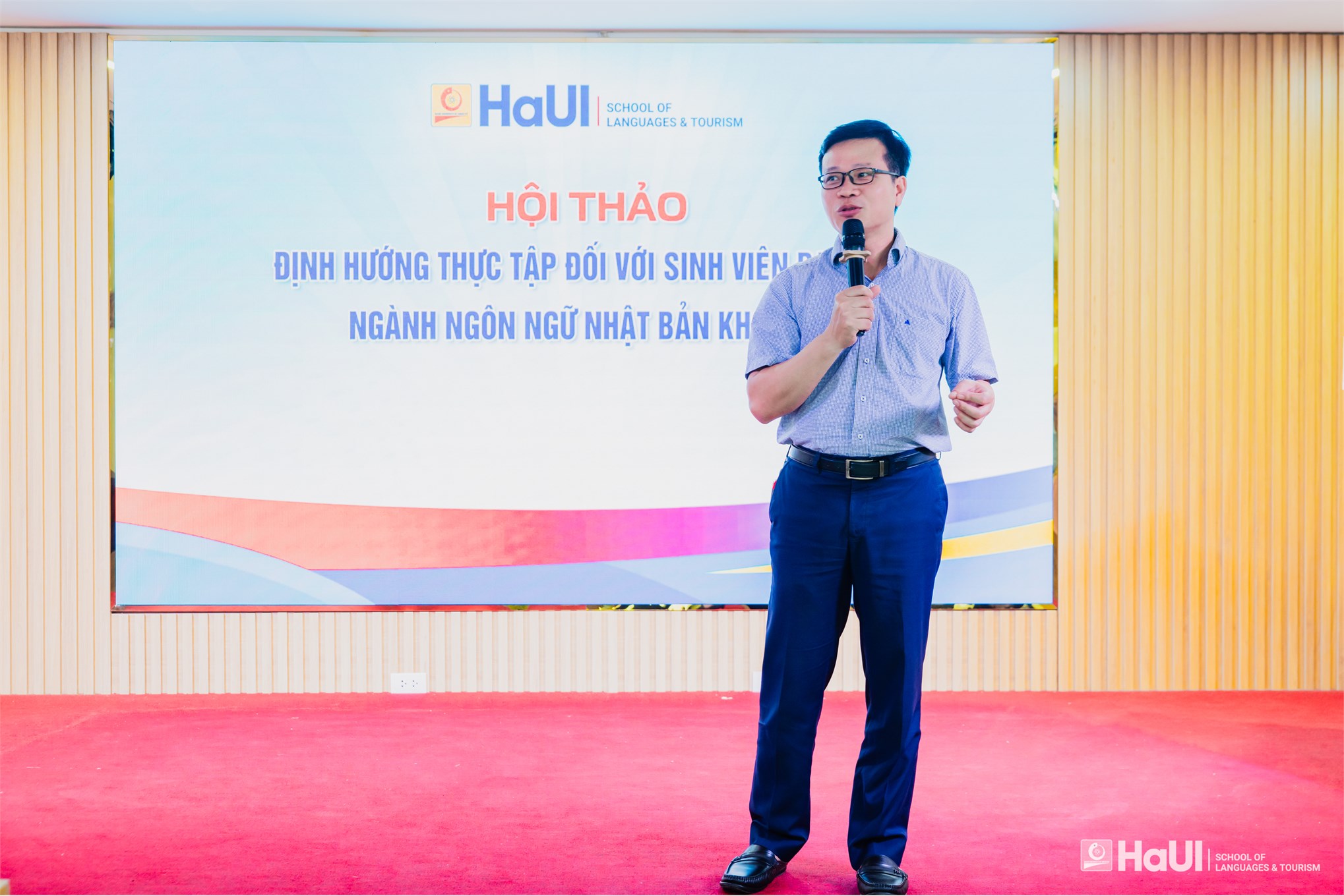 Khoa Ngôn ngữ Nhật Bản giới thiệu Chương trình Kỹ sư IT Evoltech Nhật Bản cho sinh viên
