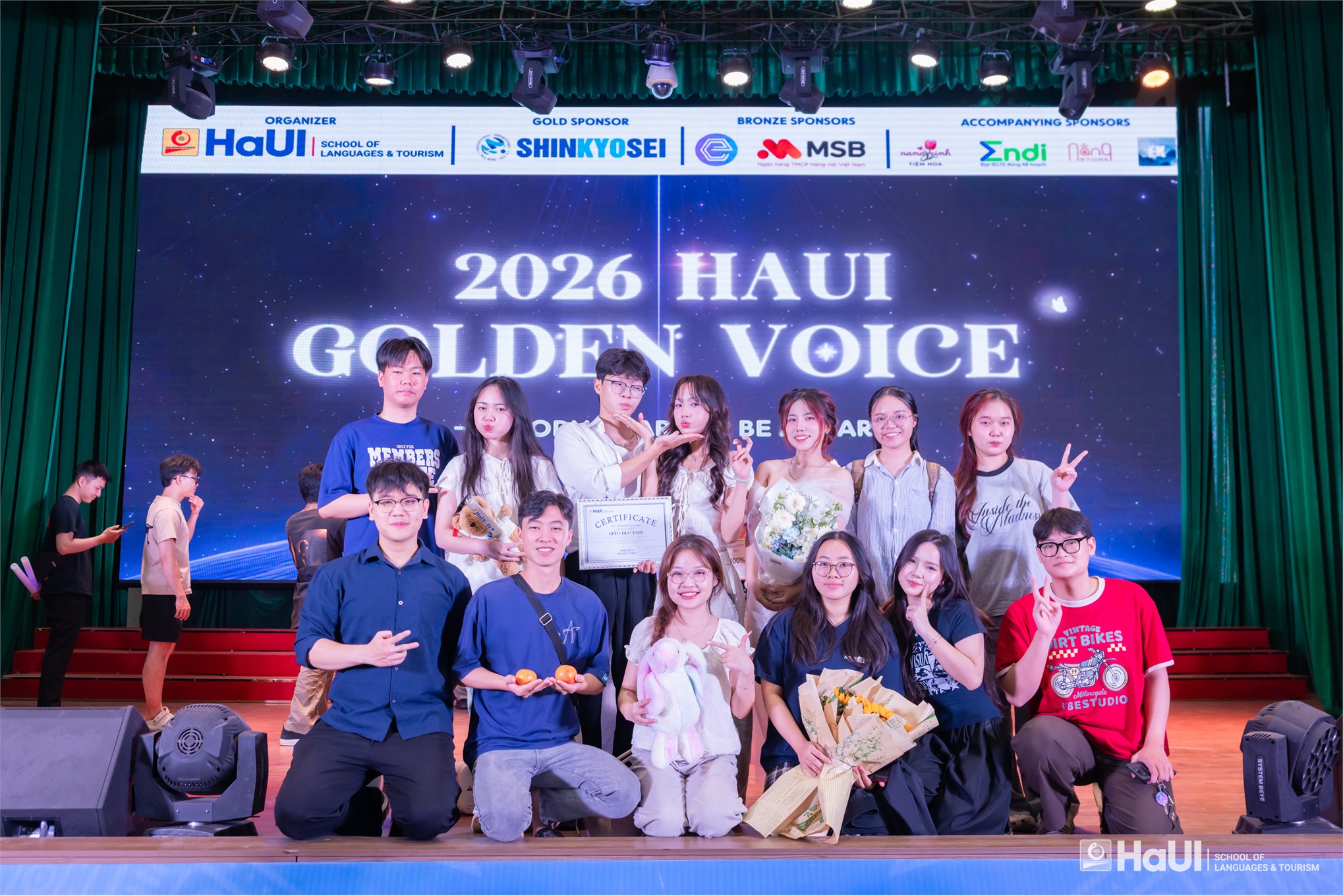 Sôi động đêm Chung kết cuộc thi Giọng hát hay ngoại ngữ “HaUI Golden Voice” 2026