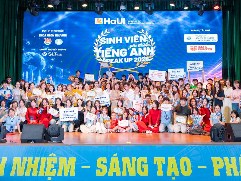 Chung kết Speak Up 2026: Lan tỏa tinh thần học tiếng Anh trong sinh viên Đại học Công nghiệp Hà Nội