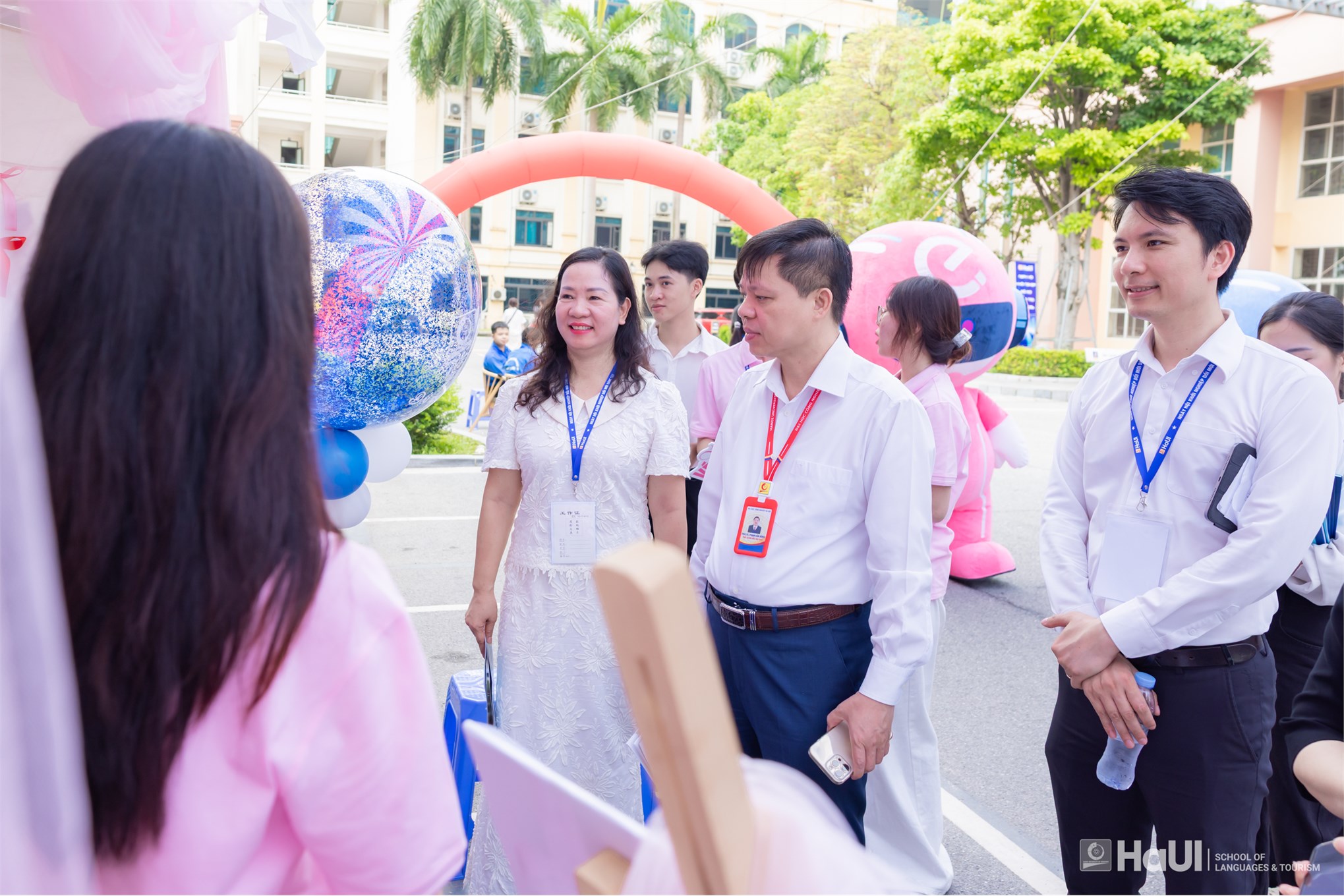 03 dự án của Trường Ngoại ngữ - Du lịch ghi dấu tại Chung kết phần thi Gọi vốn giả định HaUI 2026