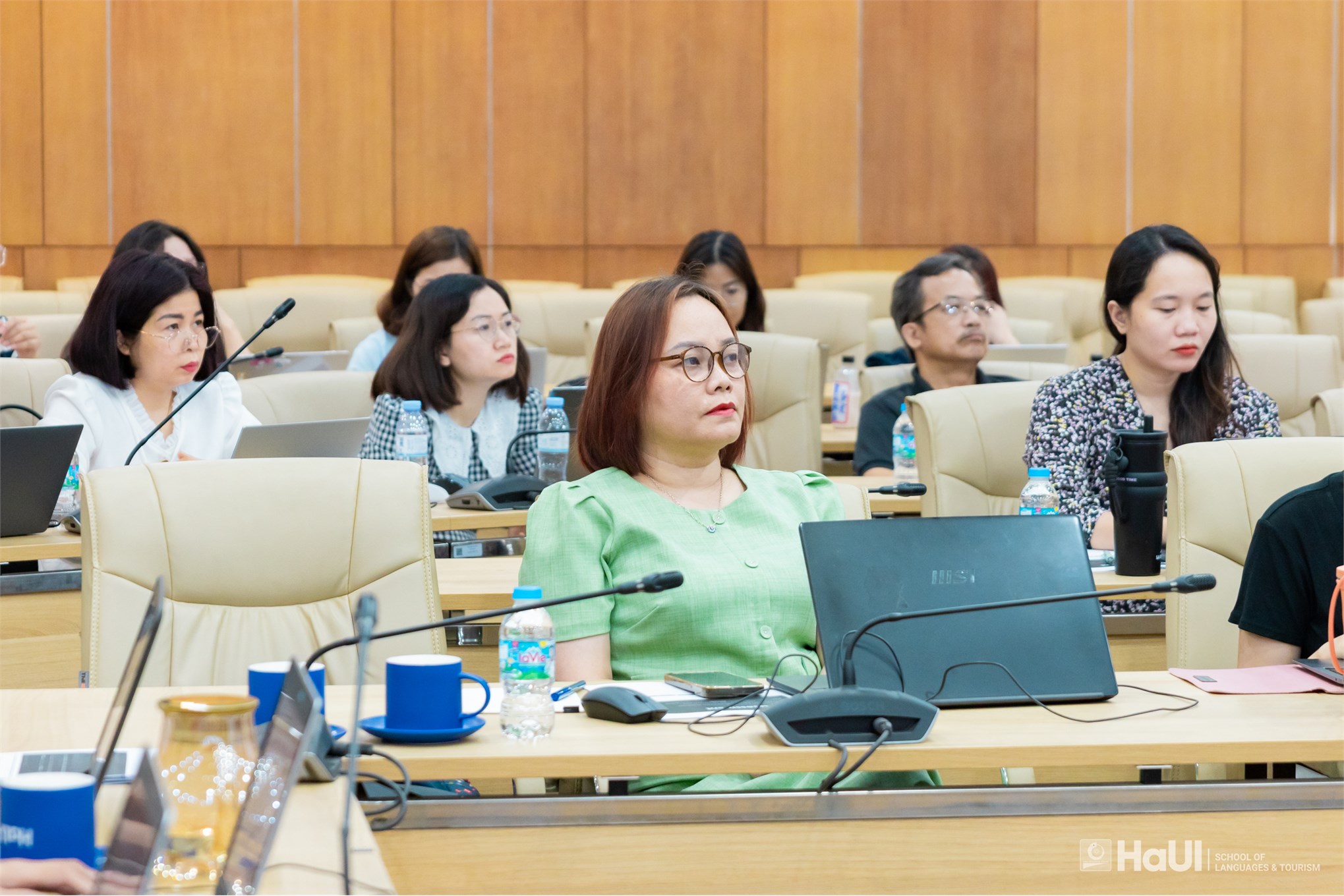 Trường Ngoại ngữ - Du lịch phối hợp với Văn phòng tiếng Anh khu vực, Đại sứ quán Hoa Kỳ tại Hà Nội tổ chức Workshop Training of Trainers NeoTECH English Works! 2026 khu vực phía Nam