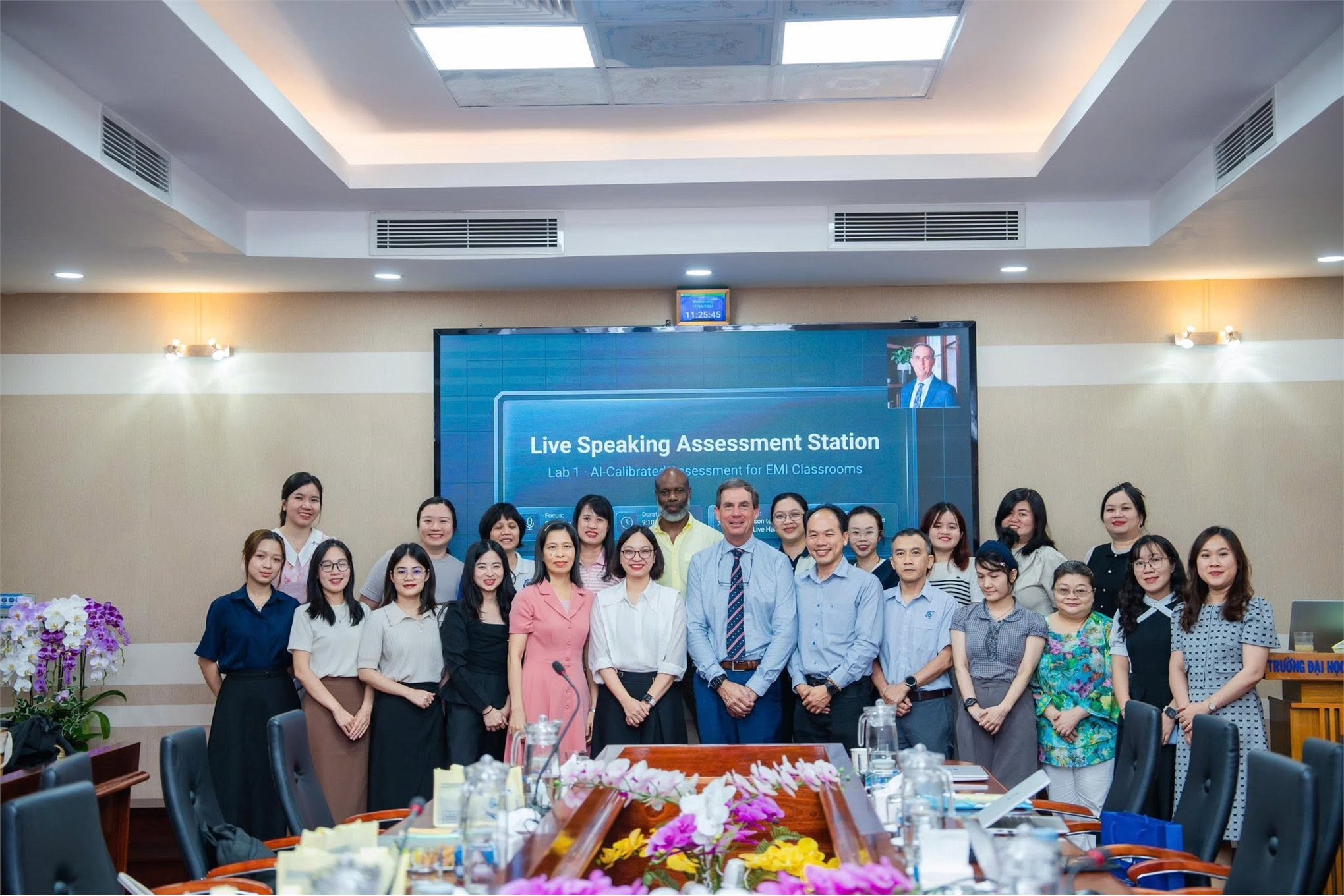 Trường Ngoại ngữ - Du lịch phối hợp với Văn phòng tiếng Anh khu vực, Đại sứ quán Hoa Kỳ tại Hà Nội tổ chức Workshop Training of Trainers NeoTECH English Works! 2026 khu vực phía Nam