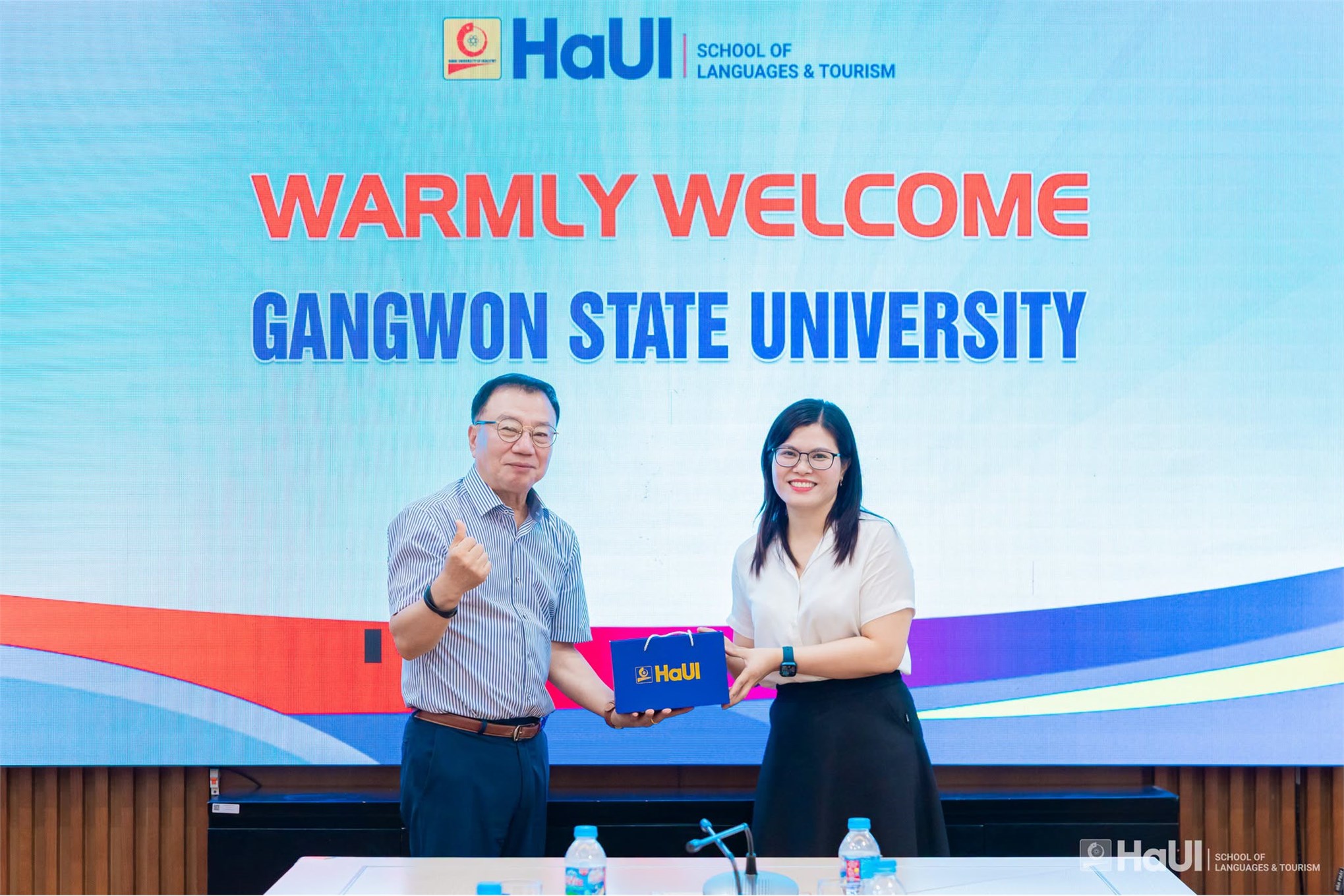 Trường Ngoại ngữ - Du lịch tiếp đón đại diện Trường Đại học tỉnh Gangwon, Hàn Quốc