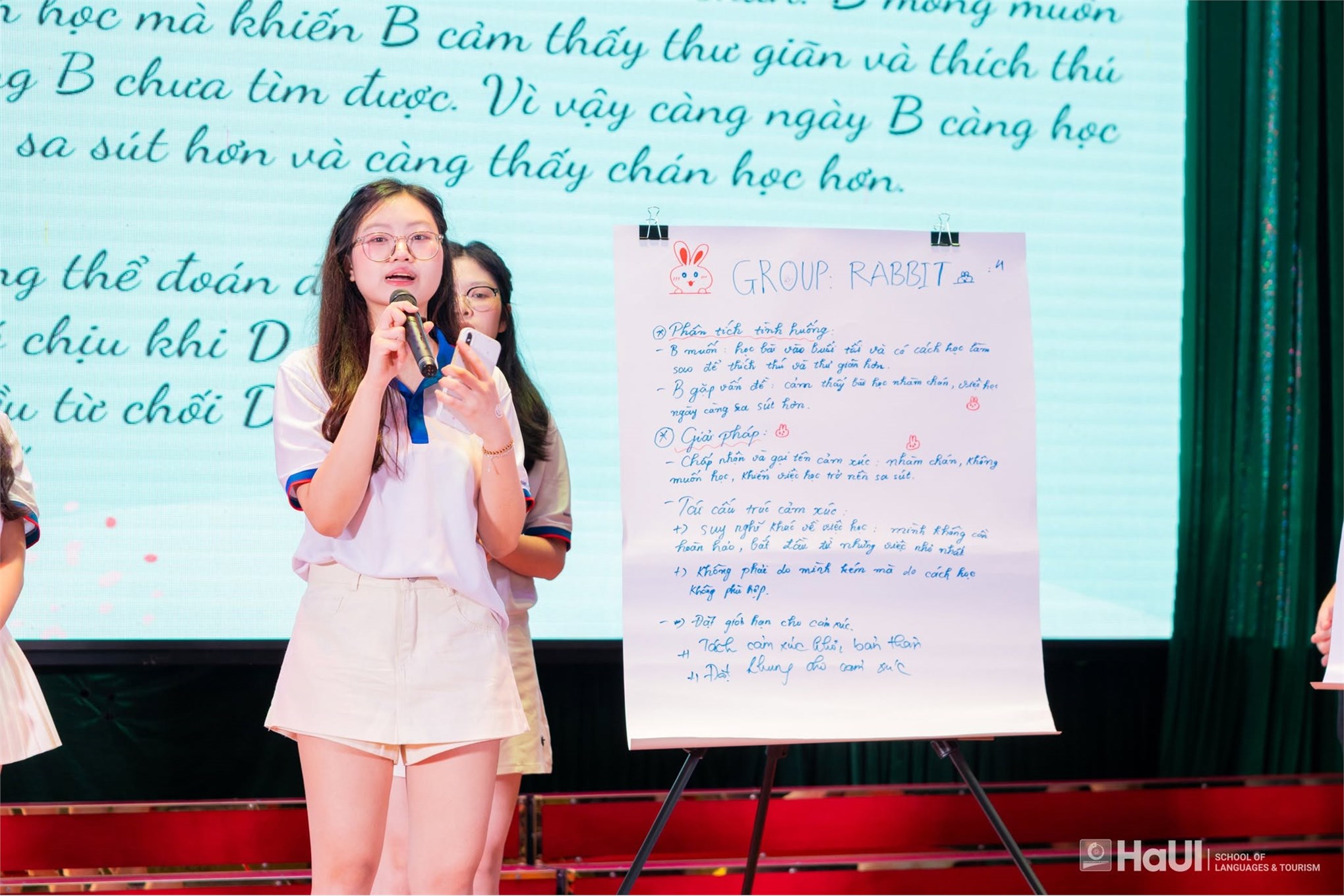 Khoa Ngôn ngữ Nhật Bản tổ chức chuỗi tọa đàm về chăm sóc sức khỏe tinh thần cho sinh viên