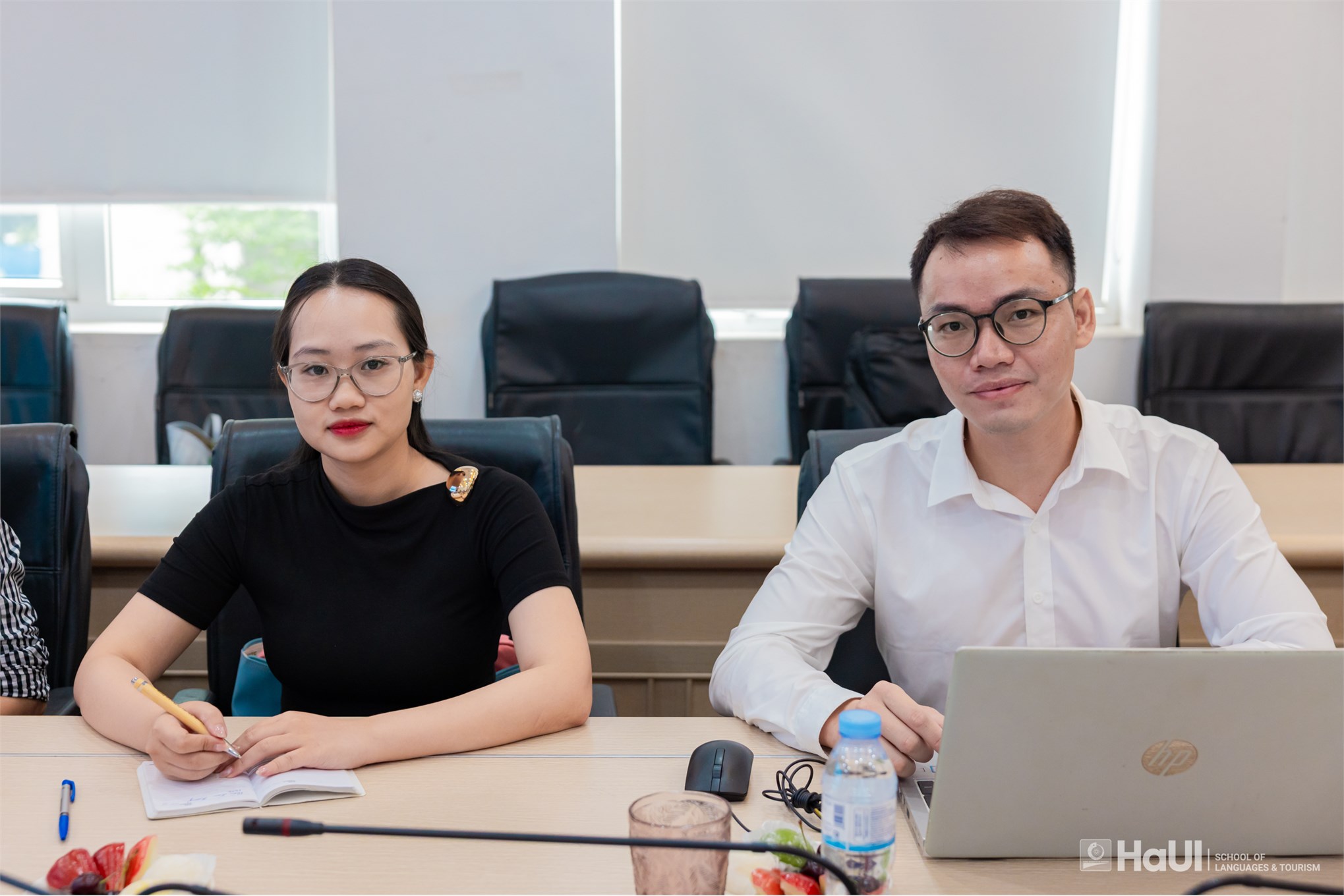 Nghiệm thu đề tài KH&CN cấp cơ sở về sự hài lòng của khách du lịch đối với sản phẩm lưu niệm tại cố đô Huế và cố đô Hoa Lư
