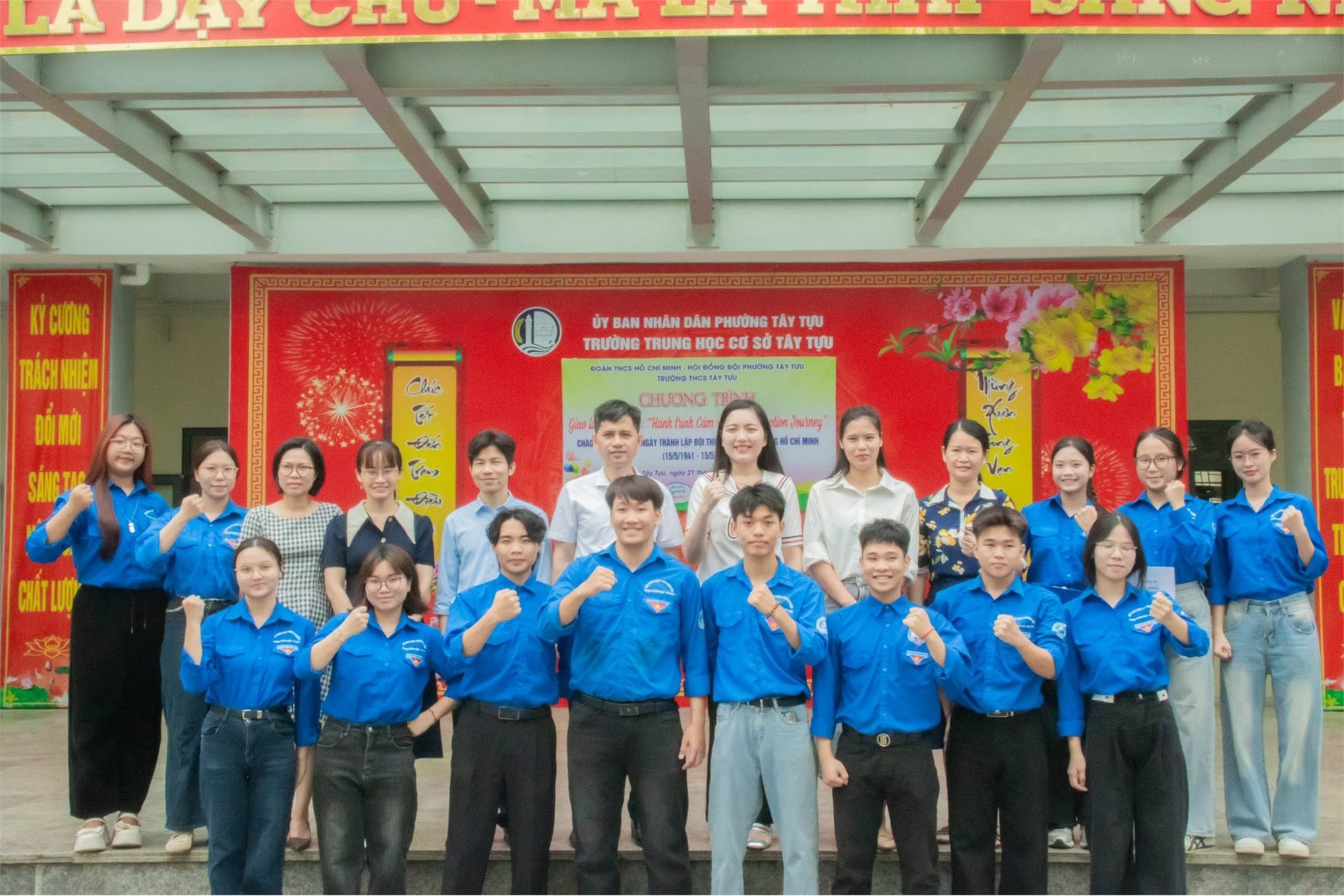 Tuổi trẻ Trường Ngoại ngữ - Du lịch lan tỏa tinh thần học ngoại ngữ tới học sinh các trường tại Phường Tây Tựu, Thành phố Hà Nội