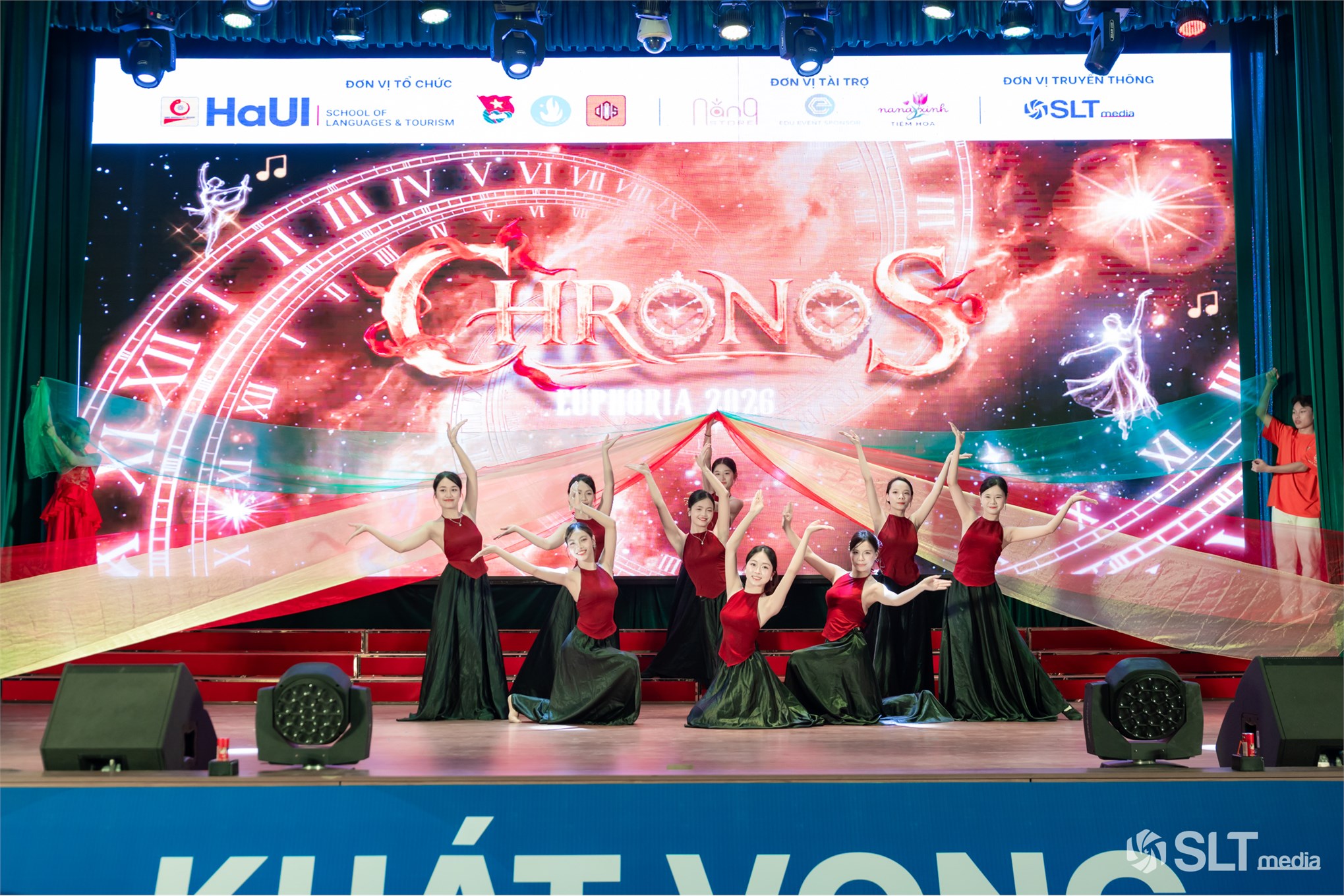 Trường Ngoại ngữ - Du lịch tổ chức chương trình nghệ thuật Euphoria 2026 - Chronos
