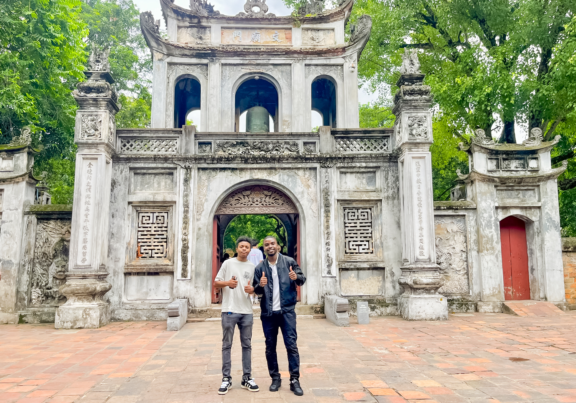 Học viên lớp dự bị Tiếng Việt trải nghiệm học tập thực tế tại Văn Miếu - Quốc Tử Giám và Hoàng thành Thăng Long