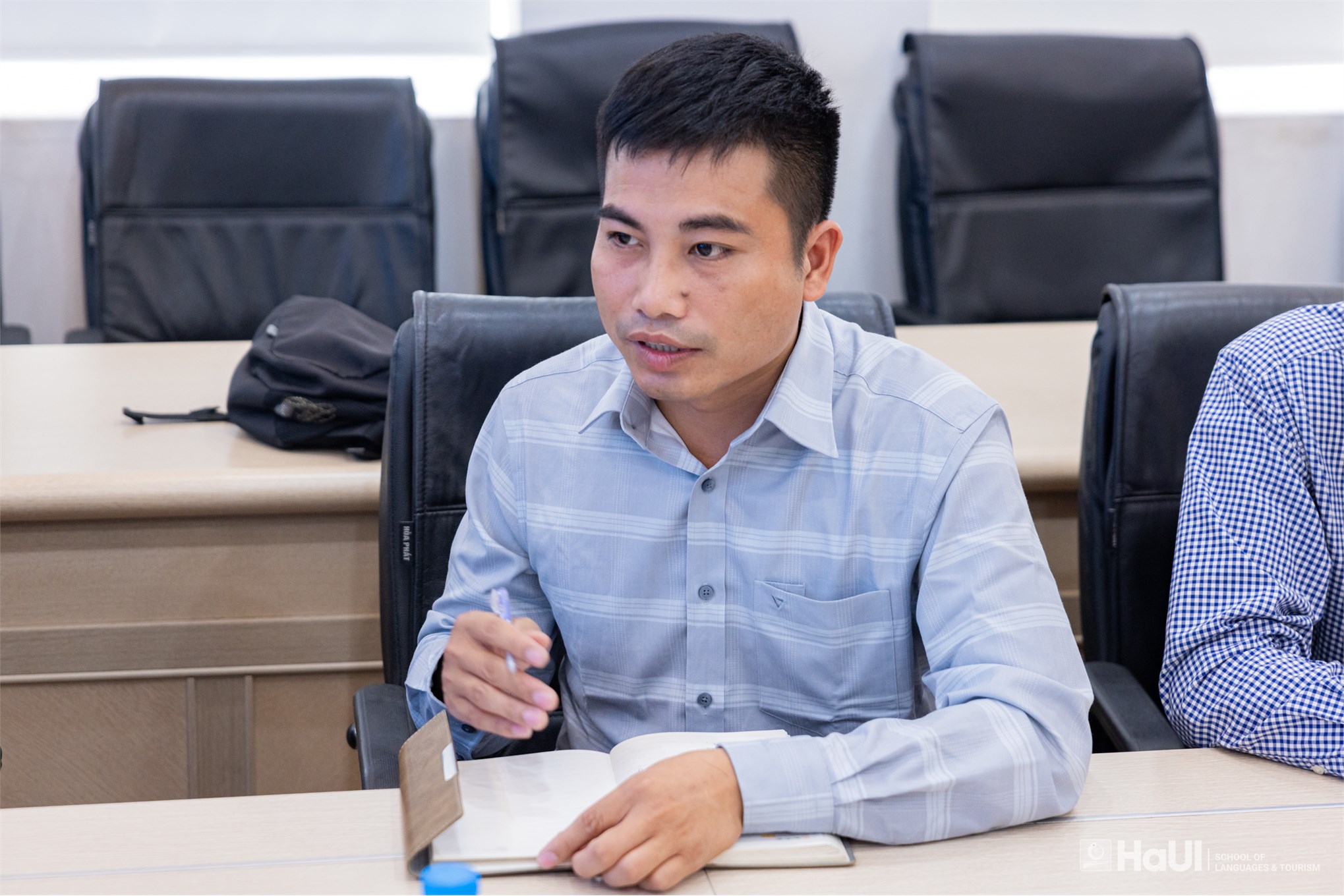 Trường Ngoại ngữ - Du lịch làm việc với Công ty Cổ phần Triple Three về triển khai Chương trình thực tập Nhật Bản