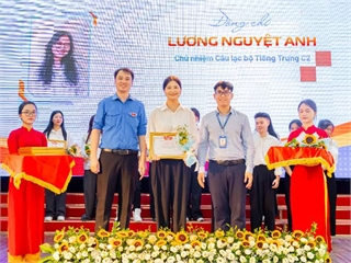 Mỗi hành trình đều bắt đầu từ một lựa chọn: Câu chuyện của Lương Nguyệt Anh dưới mái nhà Khoa Ngôn ngữ Trung Quốc