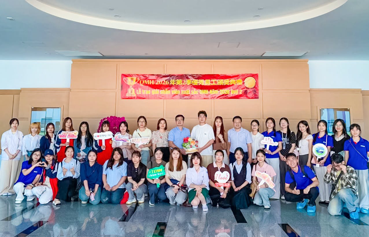 Sinh viên Trường Ngoại ngữ - Du lịch tham quan thực tế tại Công ty TNHH QMH Computer
