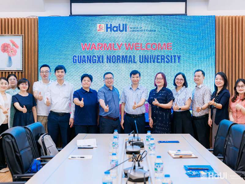 Trường Ngoại ngữ - Du lịch mở rộng hợp tác với Đại học Sư phạm Quảng Tây, Trung Quốc