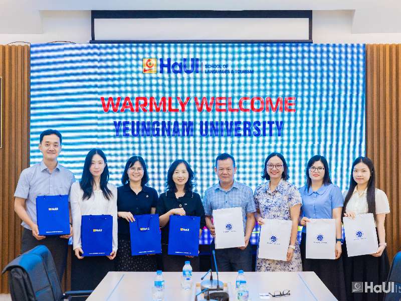 Trường Ngoại ngữ - Du lịch trao đổi cơ hội hợp tác với Trường Đại học Yeungnam, Hàn Quốc