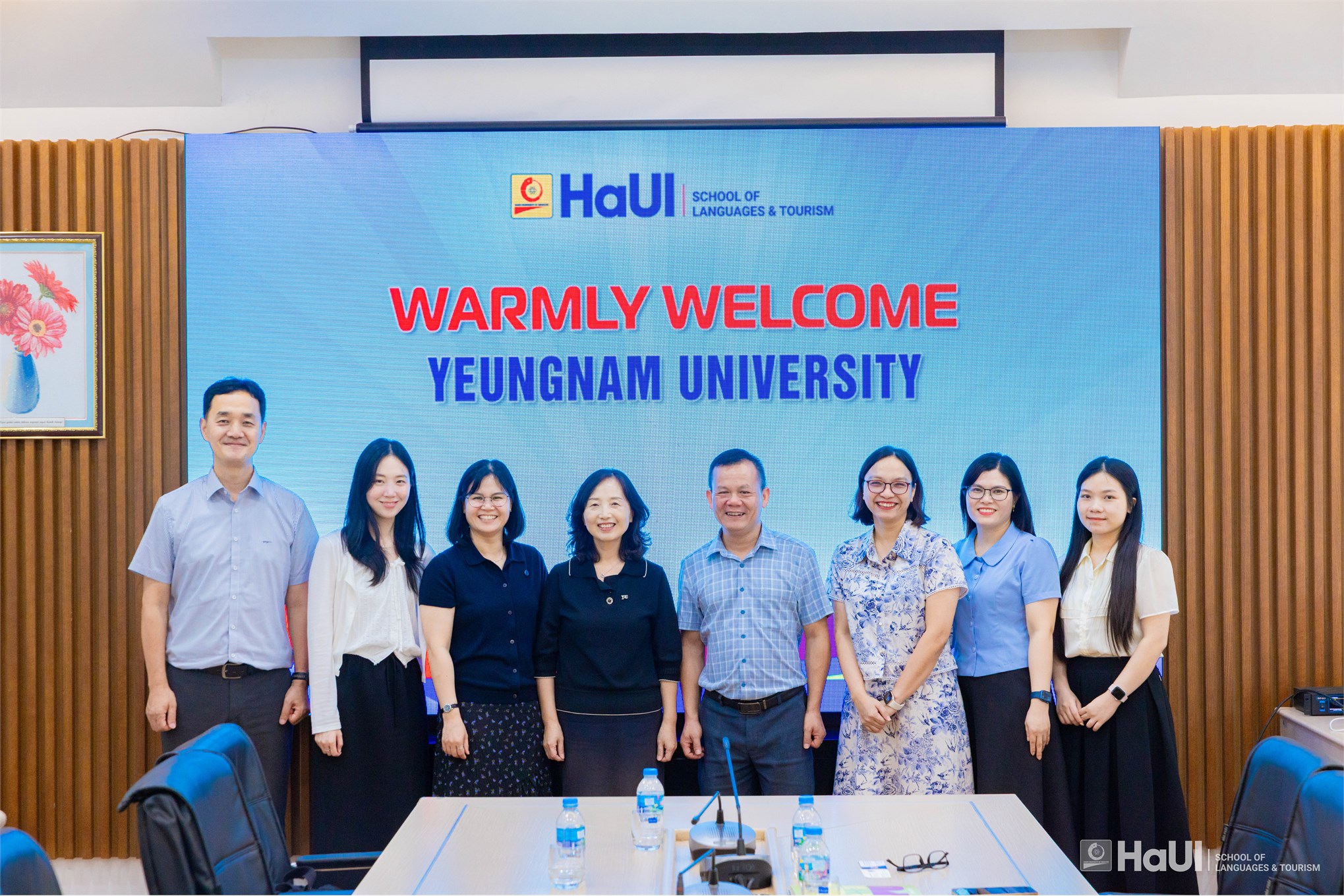 Trường Ngoại ngữ - Du lịch trao đổi cơ hội hợp tác với Trường Đại học Yeungnam, Hàn Quốc