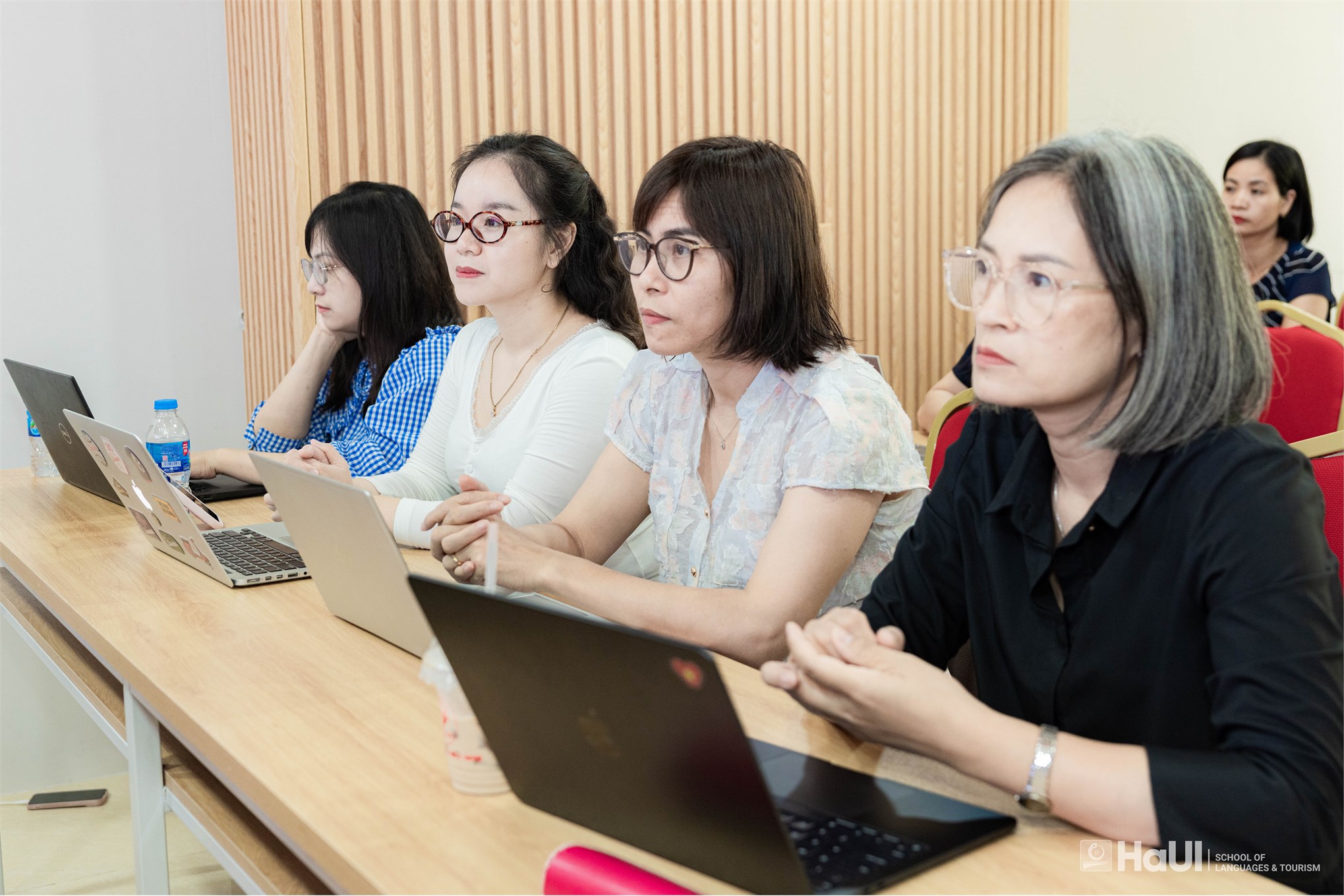 Tập huấn ứng dụng trí tuệ nhân tạo trong đổi mới phương pháp dạy và học khối ngành Du lịch