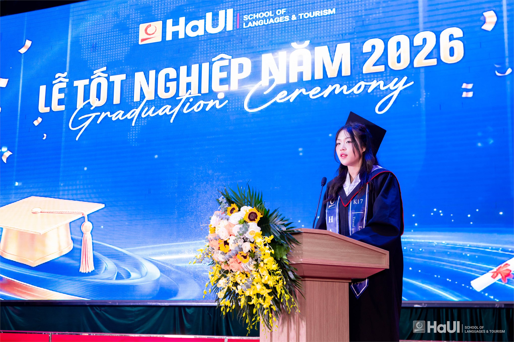 Hơn 800 tân Thạc sĩ, Cử nhân Trường Ngoại ngữ - Du lịch rạng rỡ trong ngày tốt nghiệp năm 2026
