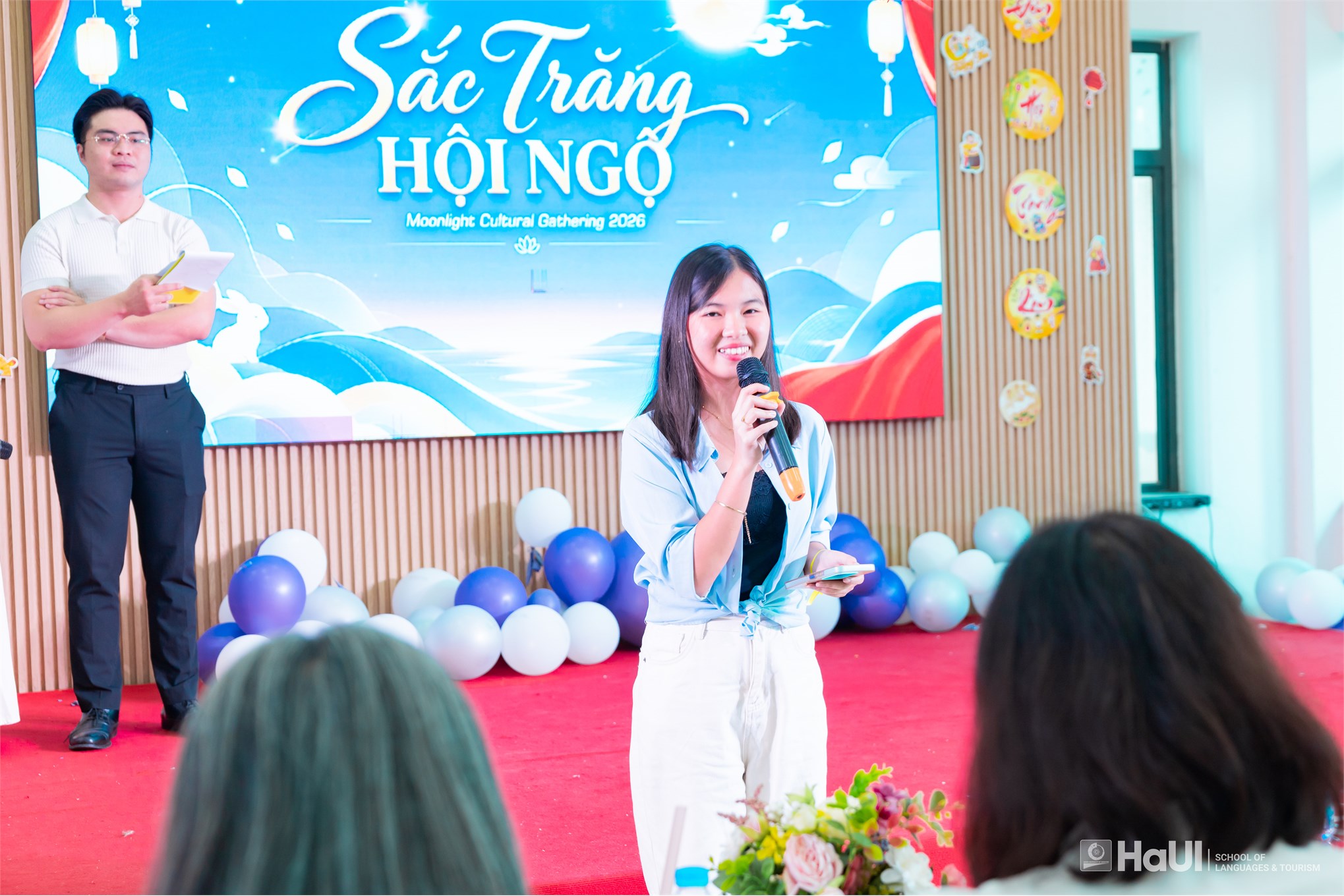 Gần 50 sinh viên, giảng viên quốc tế trải nghiệm văn hóa Việt Nam tại Trường Ngoại ngữ - Du lịch