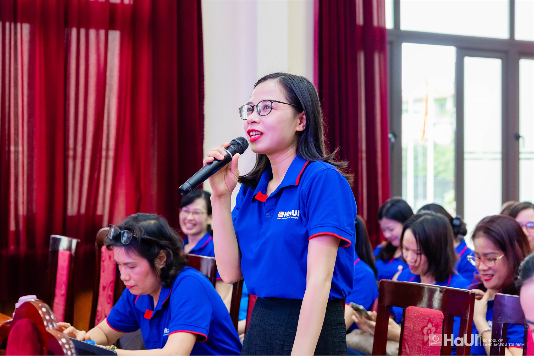 Hội nghị viên chức, người lao động Trường Ngoại ngữ - Du lịch, tổng kết năm học 2025 - 2026 và triển khai nhiệm vụ năm học 2026 - 2027