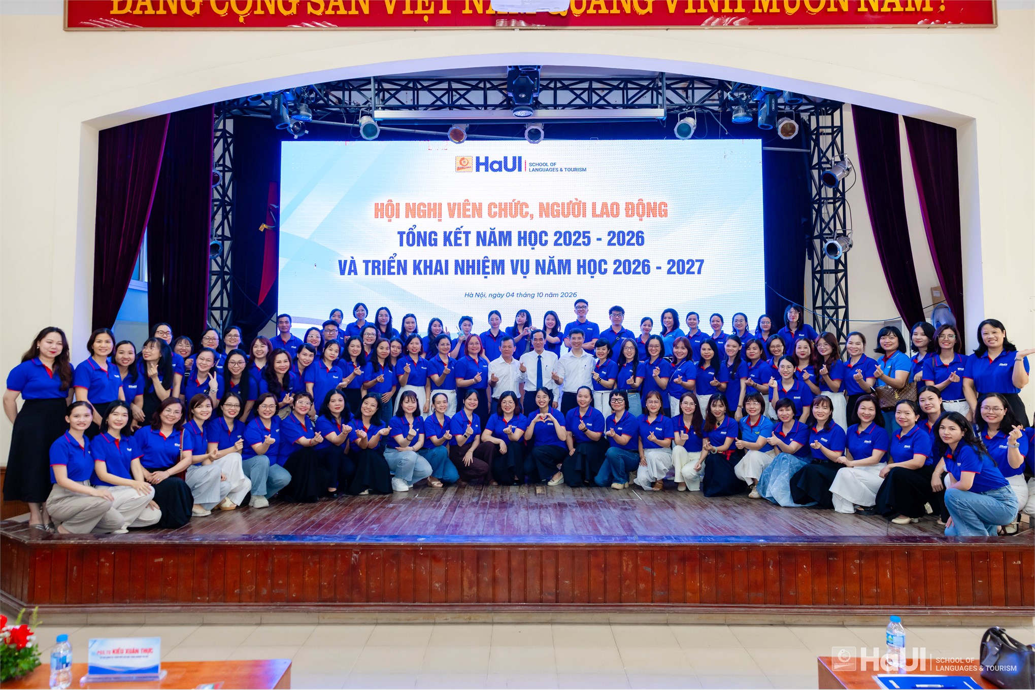 Hội nghị viên chức, người lao động Trường Ngoại ngữ - Du lịch, tổng kết năm học 2025 - 2026 và triển khai nhiệm vụ năm học 2026 - 2027