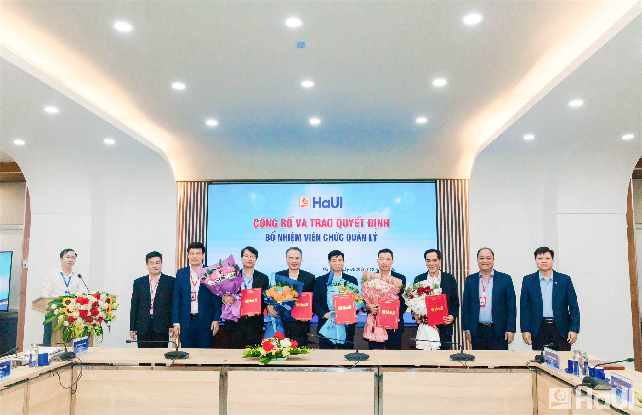 TS. Trần Ngọc Đức được bổ nhiệm Phó Hiệu trưởng phụ trách Trường Ngoại ngữ – Du lịch