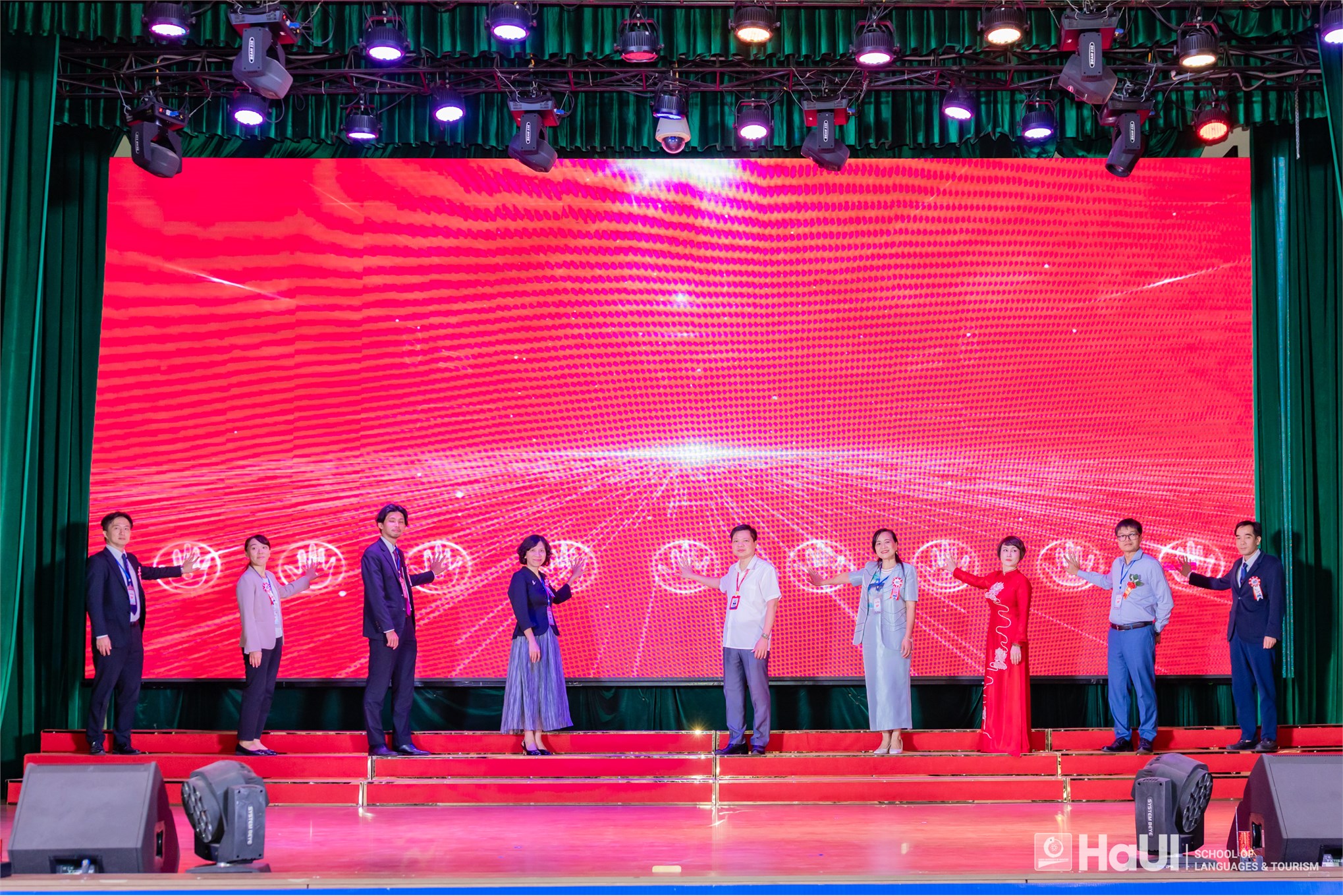 Sắc màu văn hóa và tinh thần đổi mới sáng tạo từ Ngày hội SJD 2026 tại Đại học Công nghiệp Hà Nội