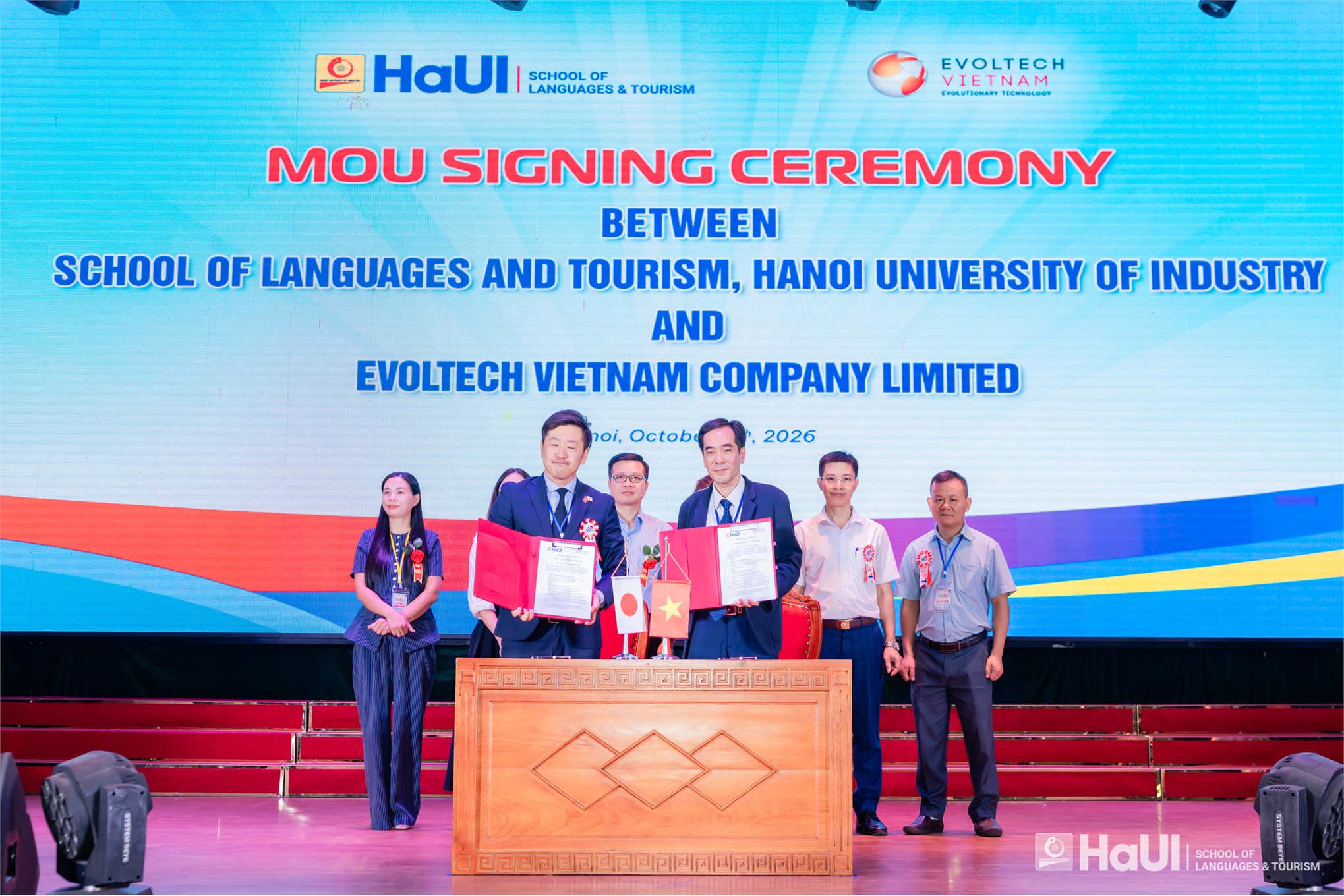 Sắc màu văn hóa và tinh thần đổi mới sáng tạo từ Ngày hội SJD 2026 tại Đại học Công nghiệp Hà Nội
