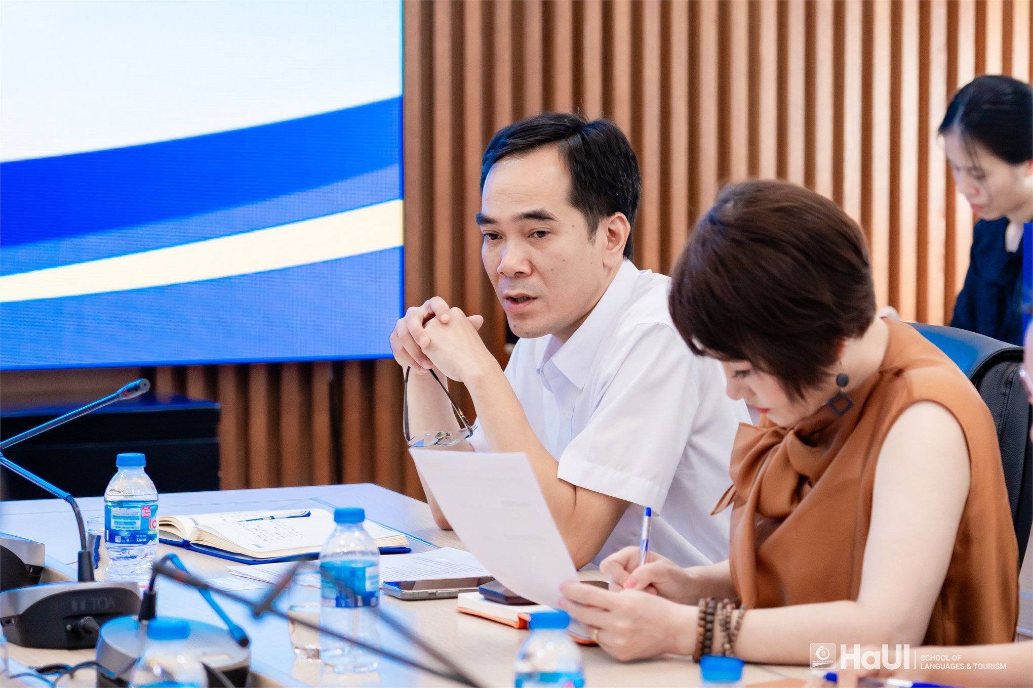 Trường Ngoại ngữ – Du lịch và Công ty Evoltech Việt Nam trao đổi kế hoạch triển khai hợp tác đào tạo
